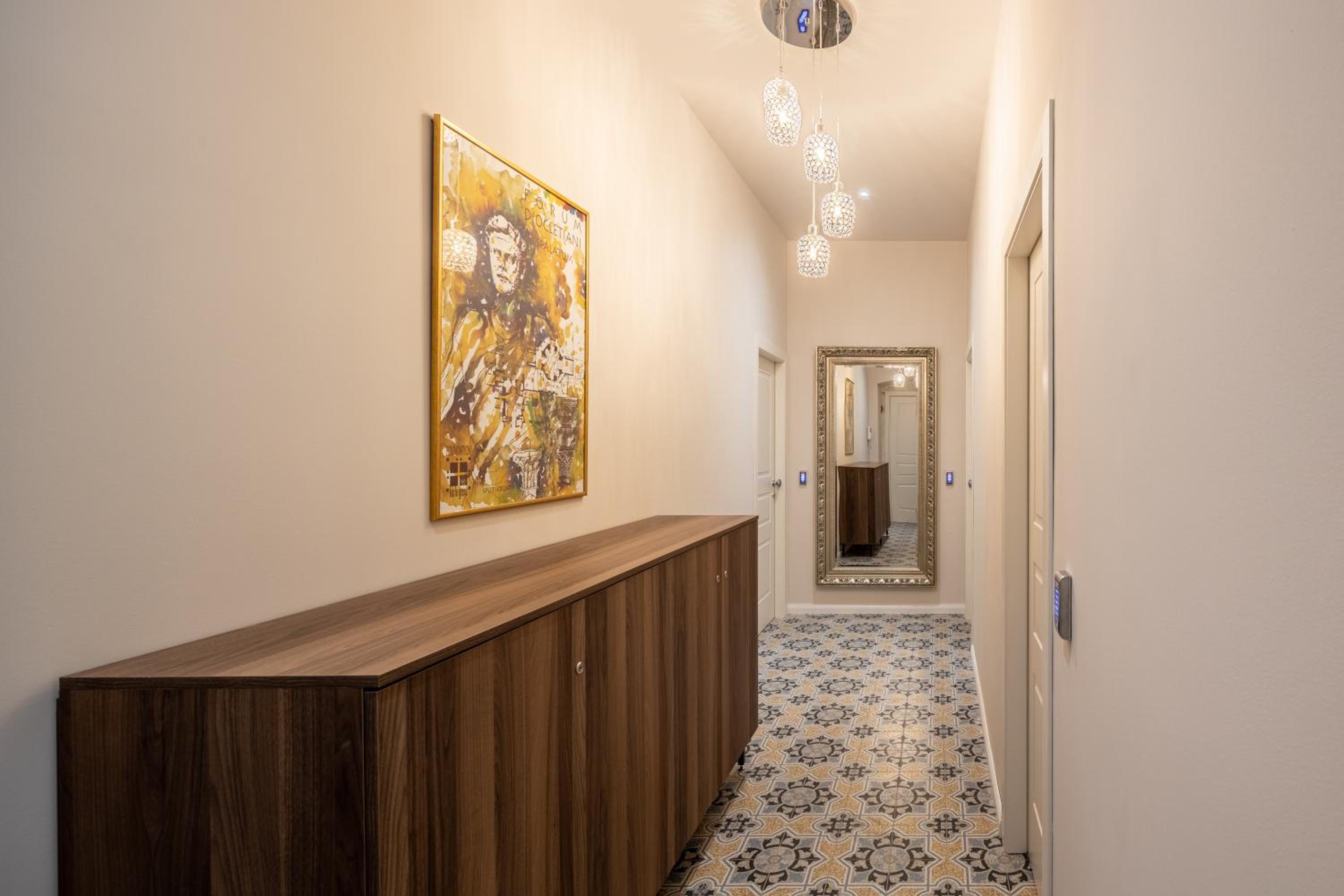 Boutique LUX Rooms Odello Split Old Town view 5