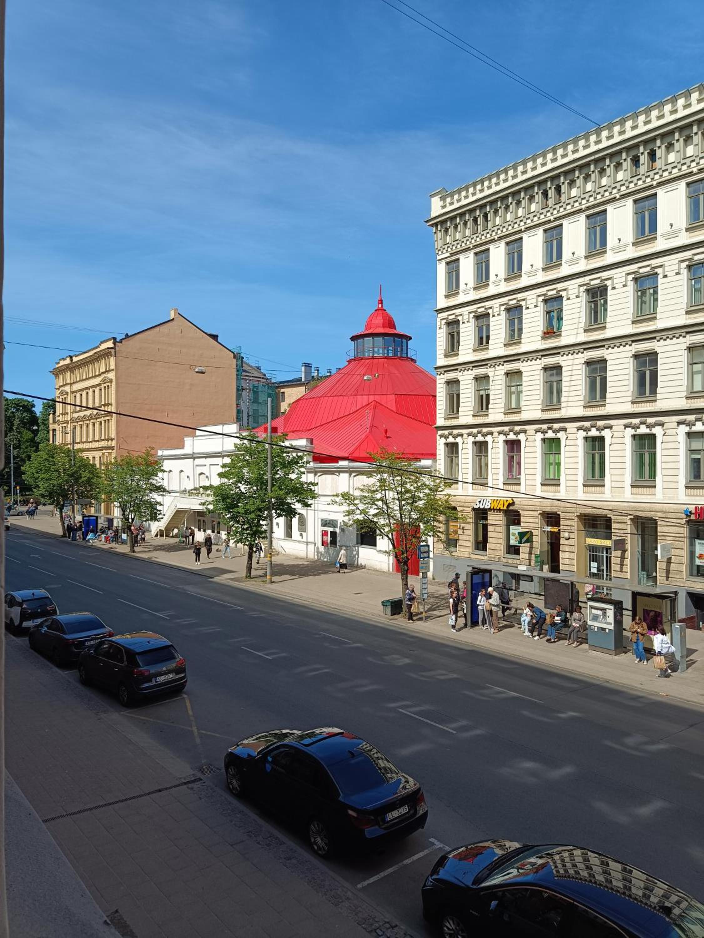 Centrally located Studio Apartment view 3