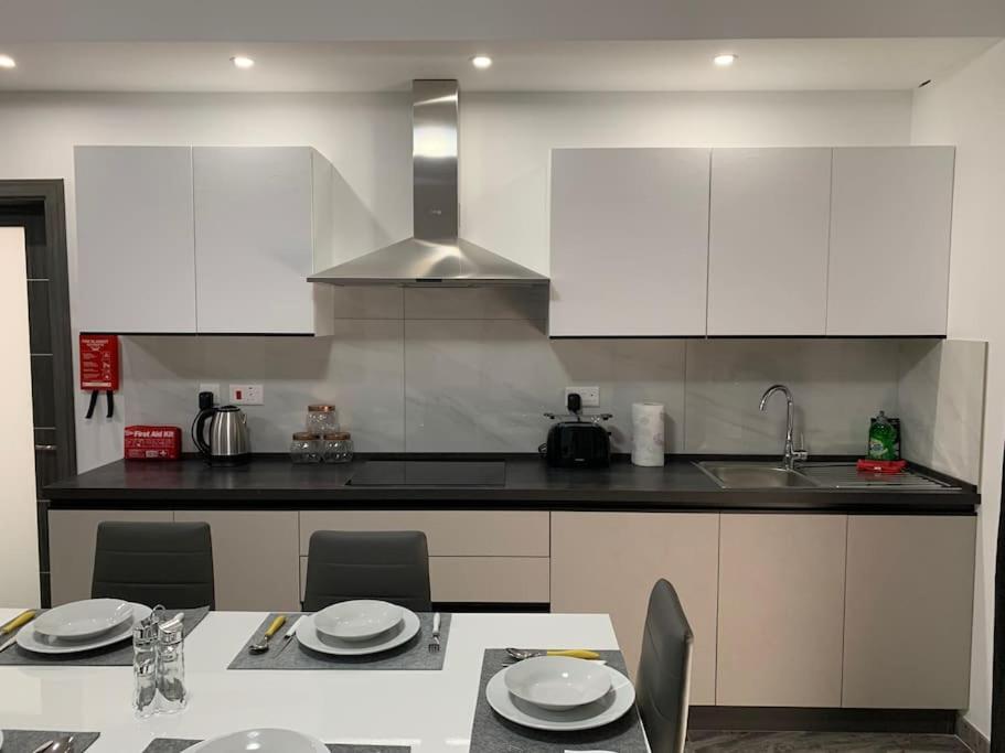 Spacious and Charming Apartment in Mġarr - 1 view 4