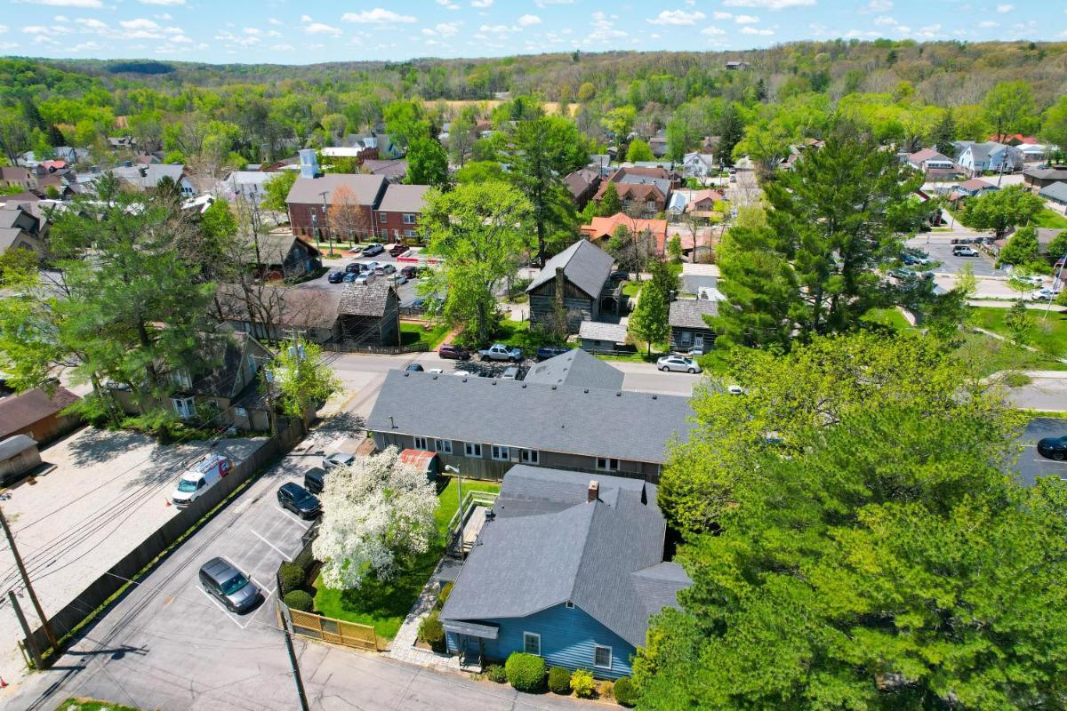 Hotel Sugar Cottage - Image 1