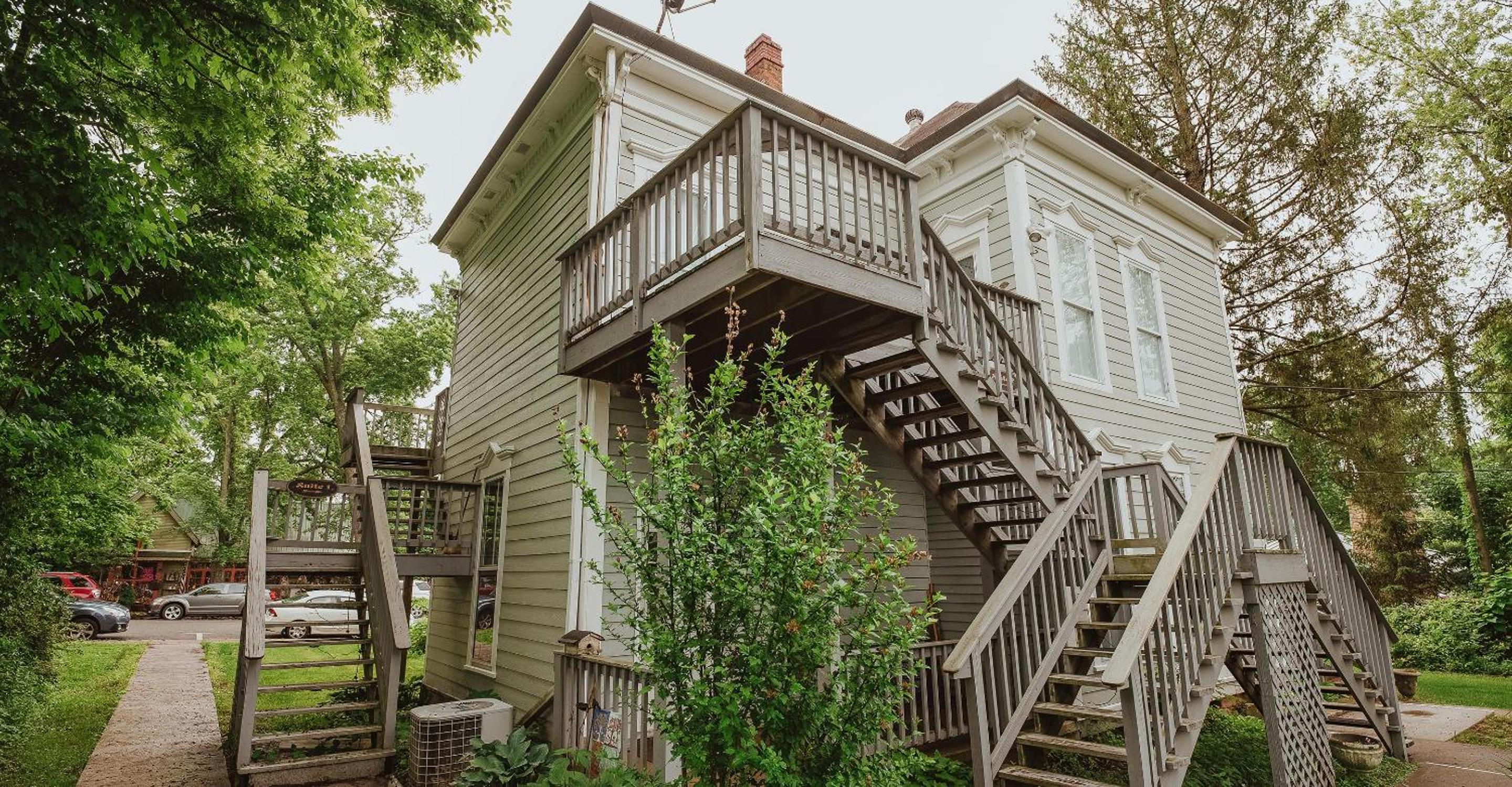 Hotel Nashville Suite 2 - Image 1