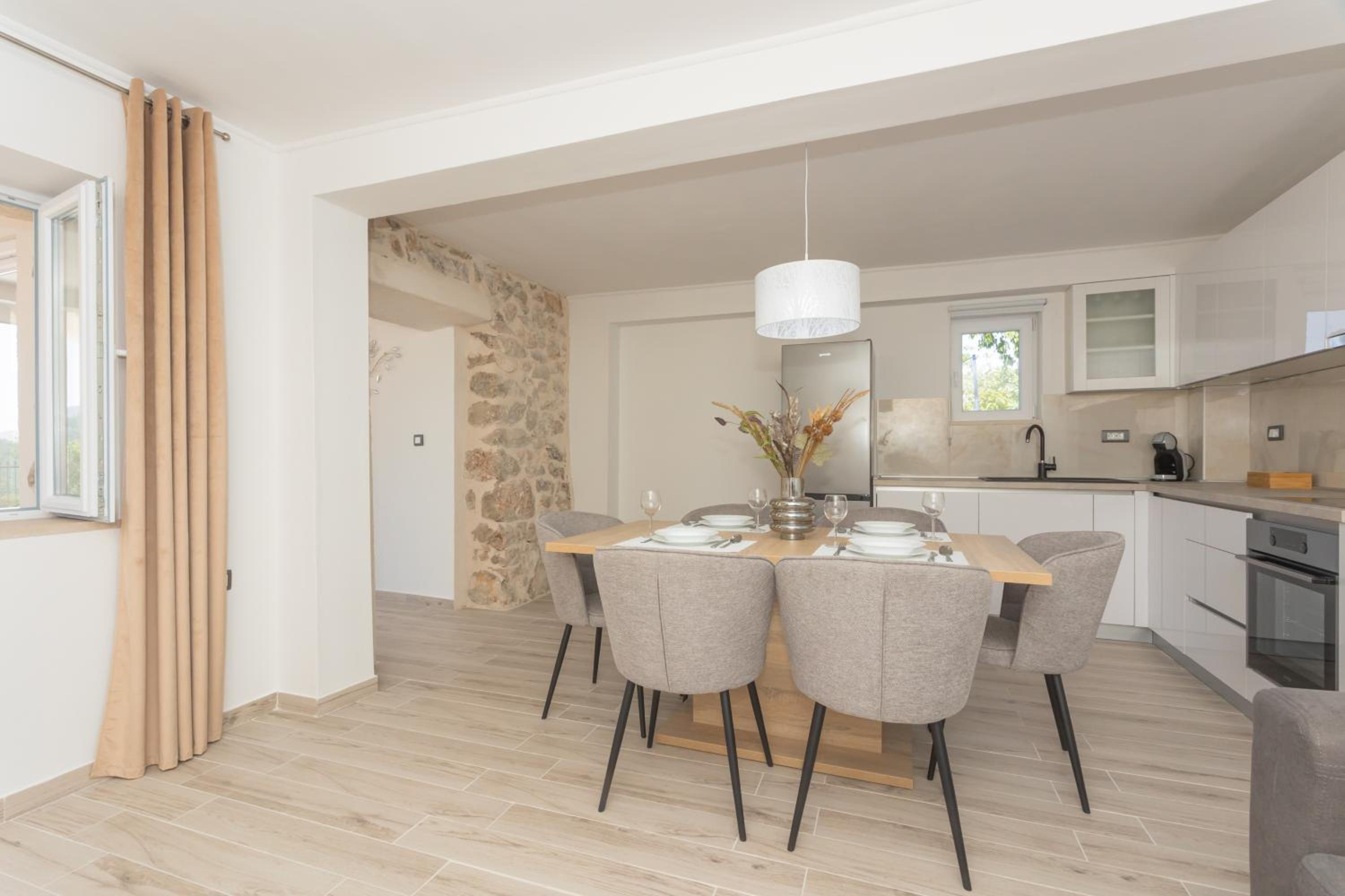 Photo 66