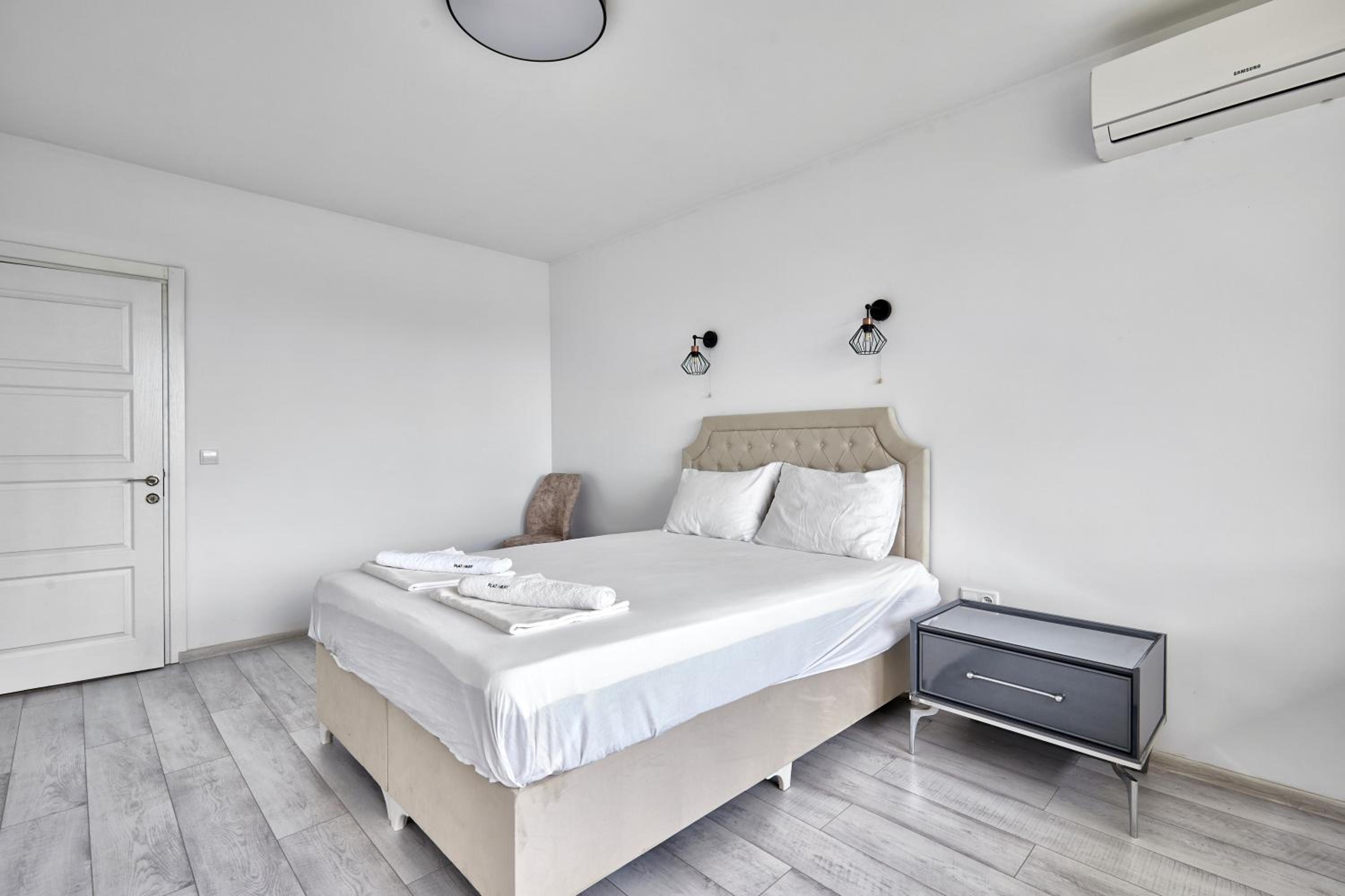 Sunny Seaside Retreat 2BD Apartment in Nesebar by Flat Mаnаger