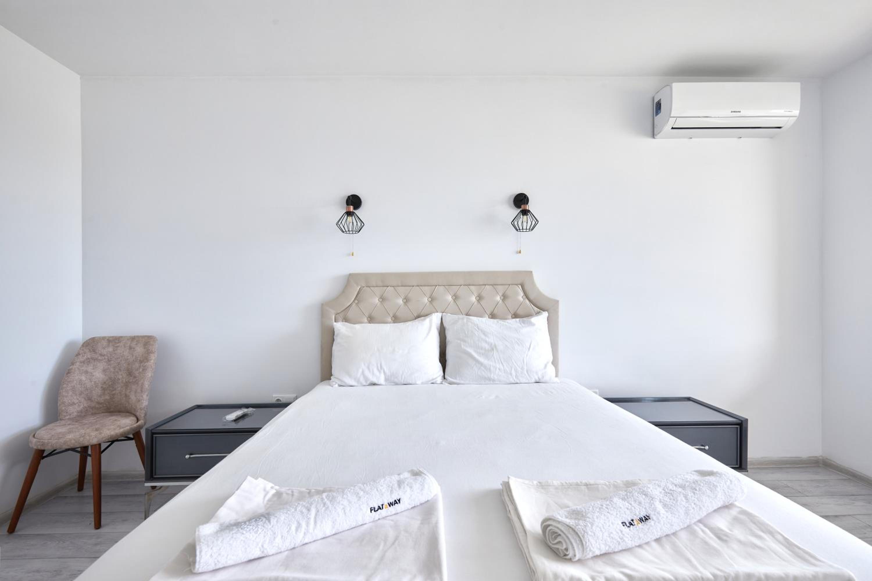 Sunny Seaside Retreat 2BD Apartment in Nesebar by Flat Mаnаger