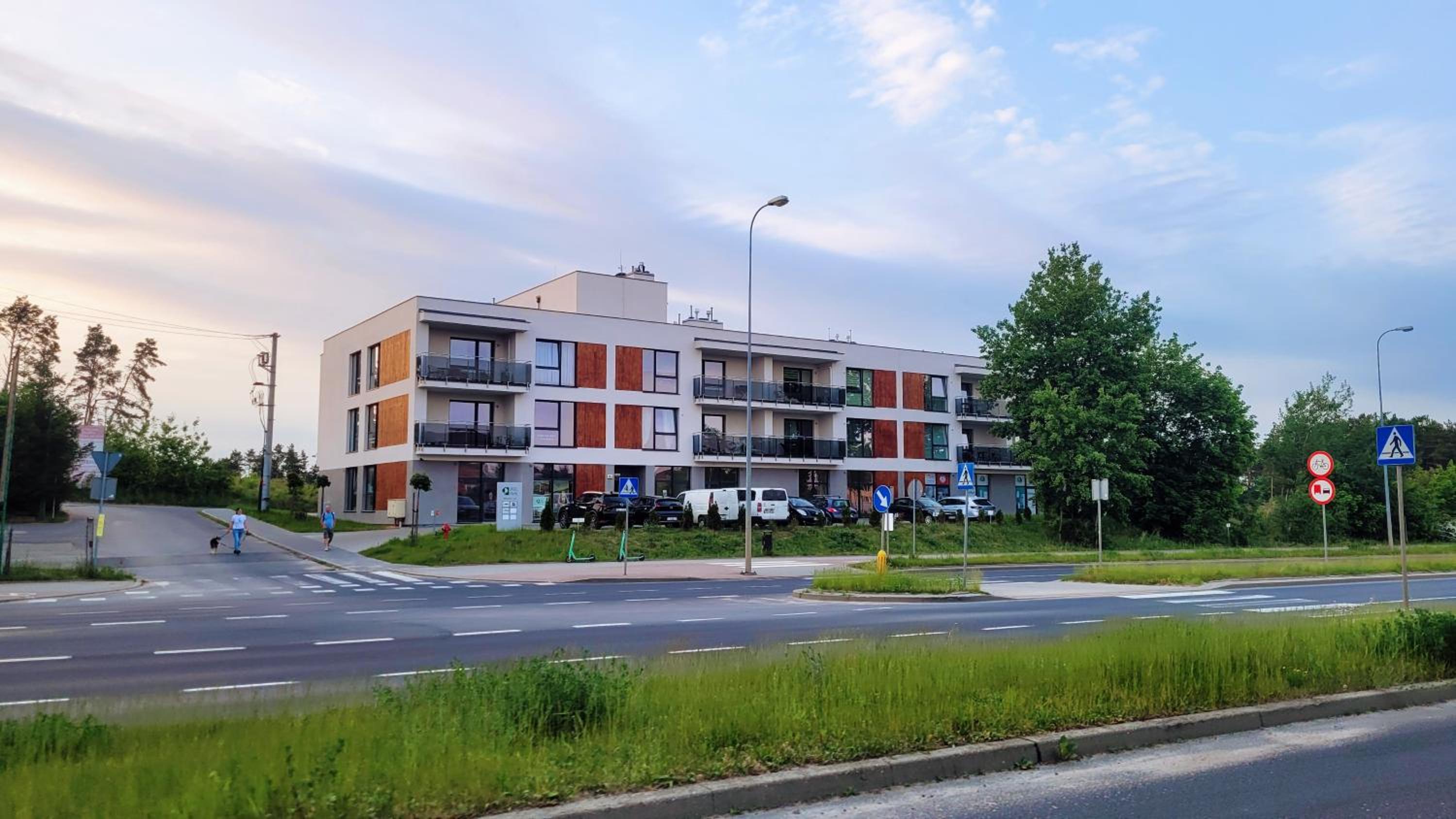 Ukiel Park 21 by RENT4YOU
