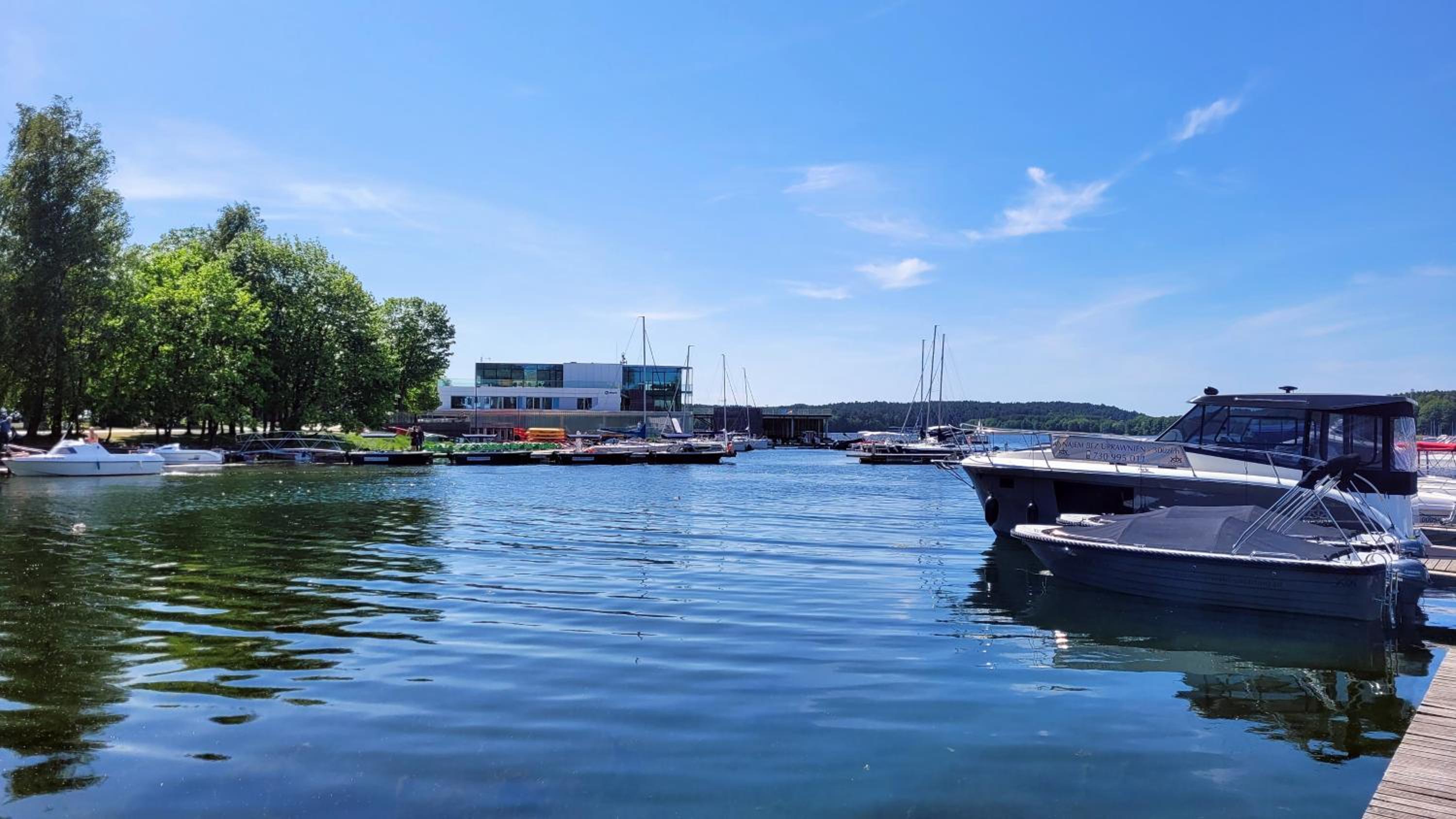 Ukiel Park 21 by RENT4YOU