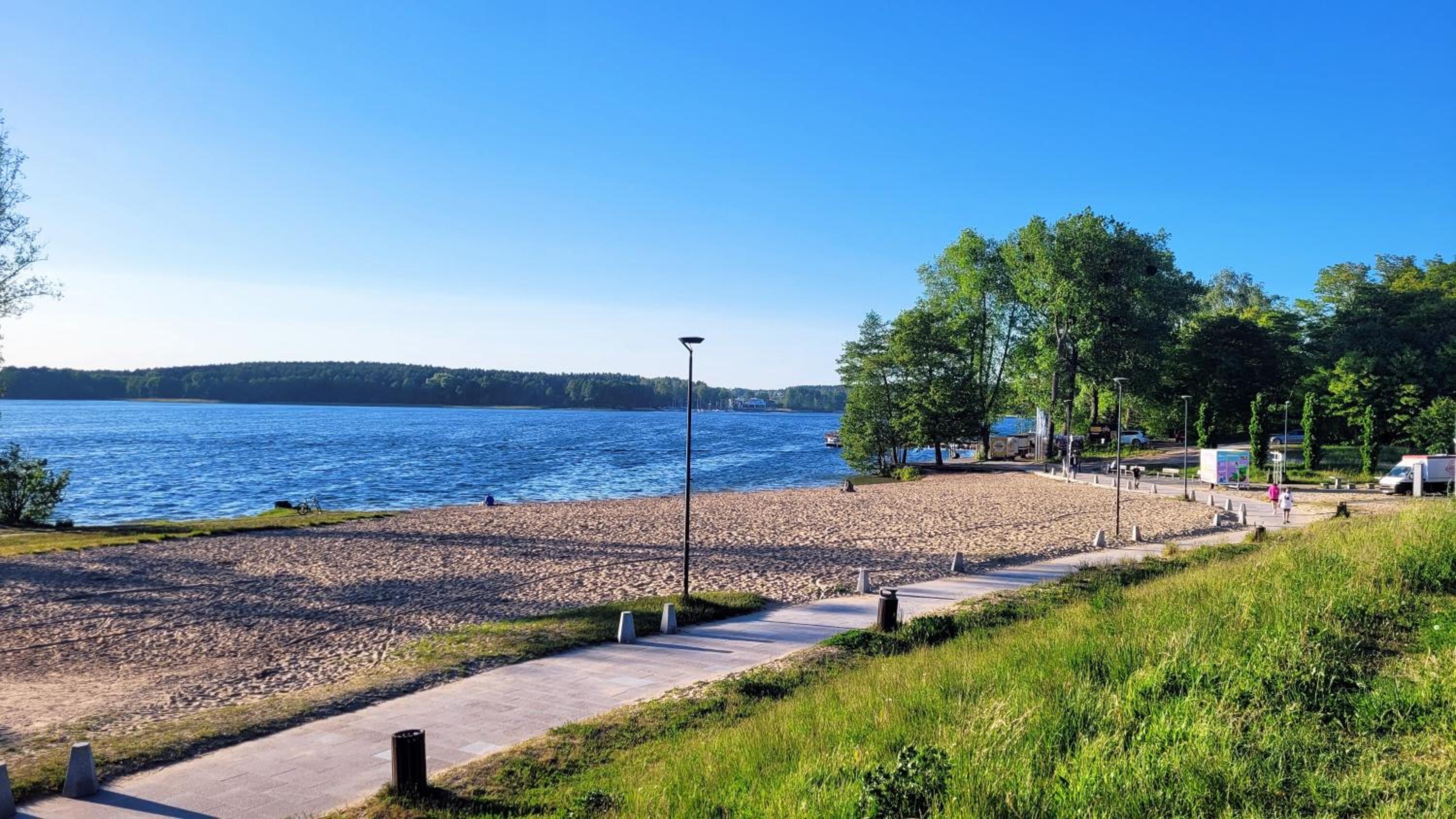 Ukiel Park 21 by RENT4YOU