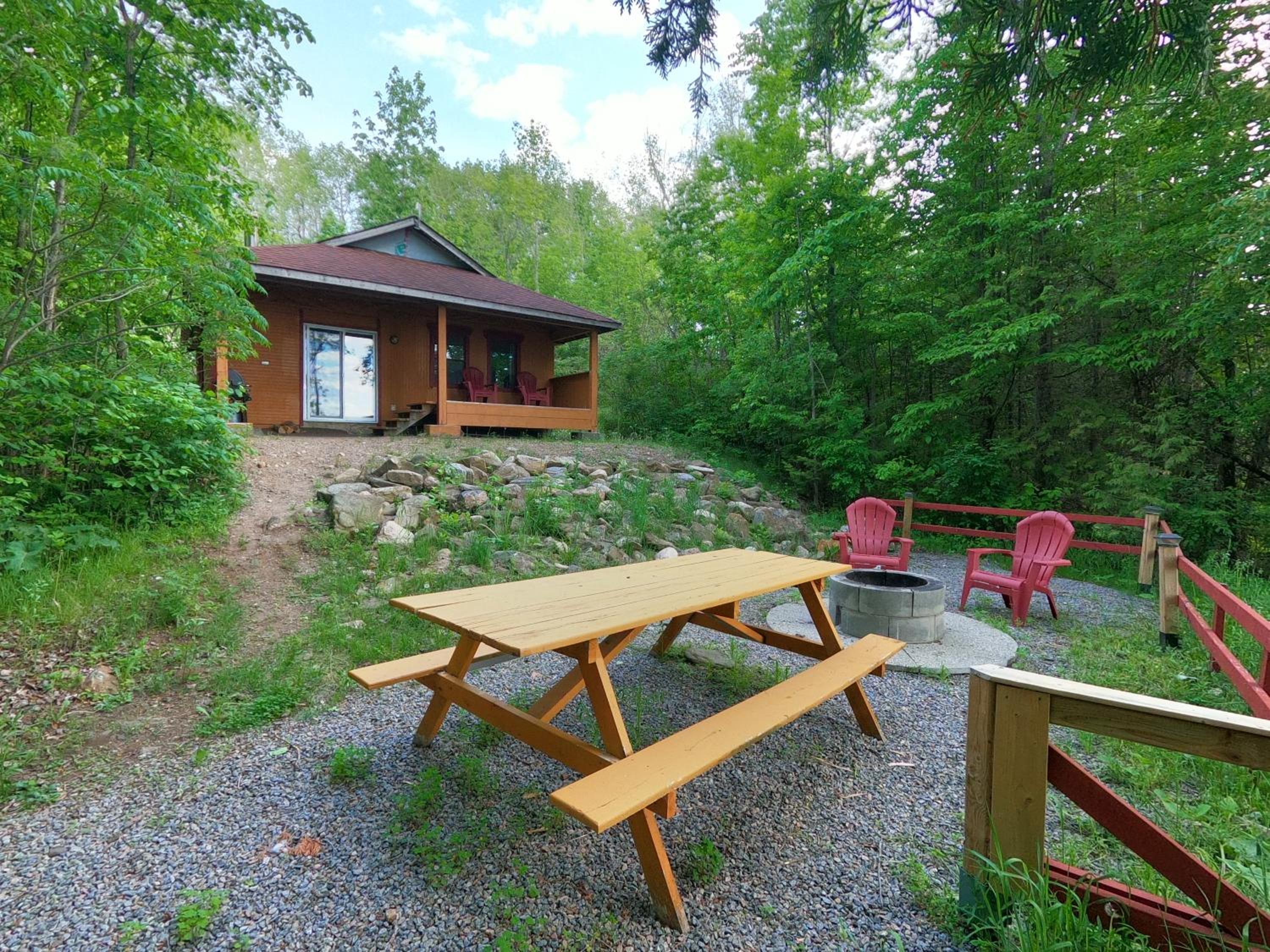 Lakepoint Cottage Resort