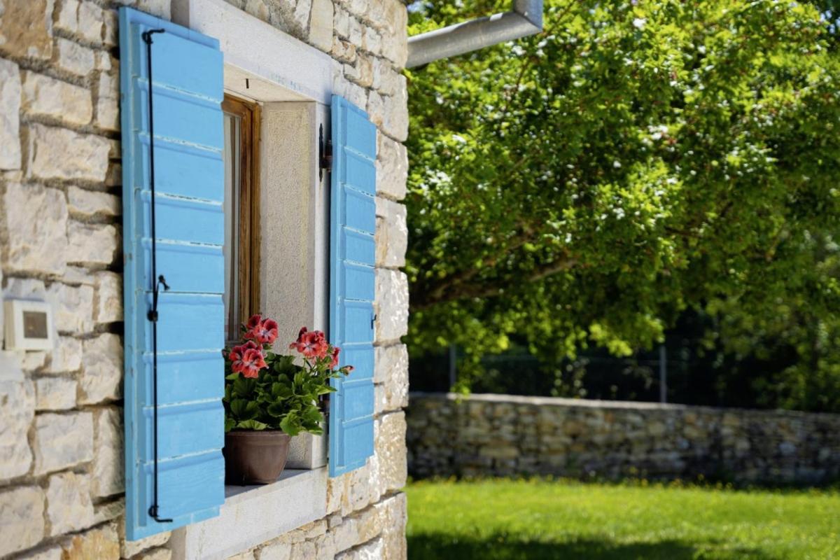 Pićanci in Bibići (Haus für 4-5 Personen) view 5