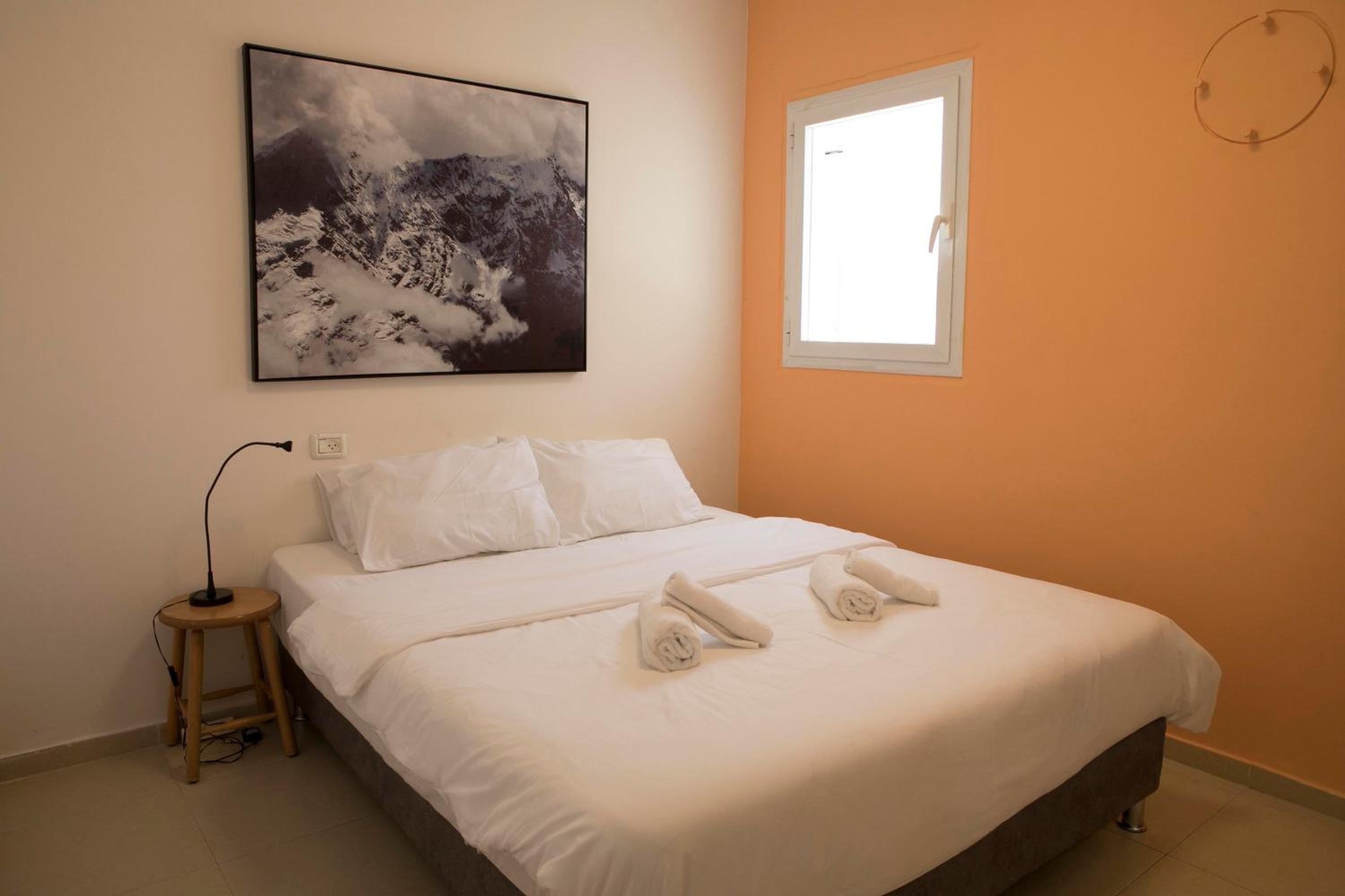Two Bedrooms with Balcony Port & Beach TLV view 4