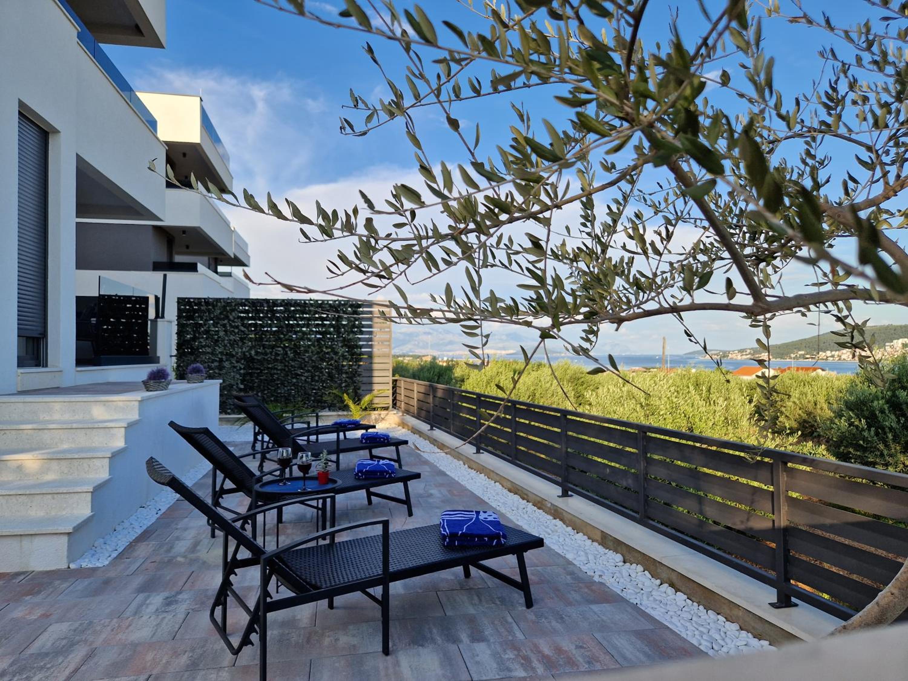 Apartman Marčelina 1 with private pool view 2