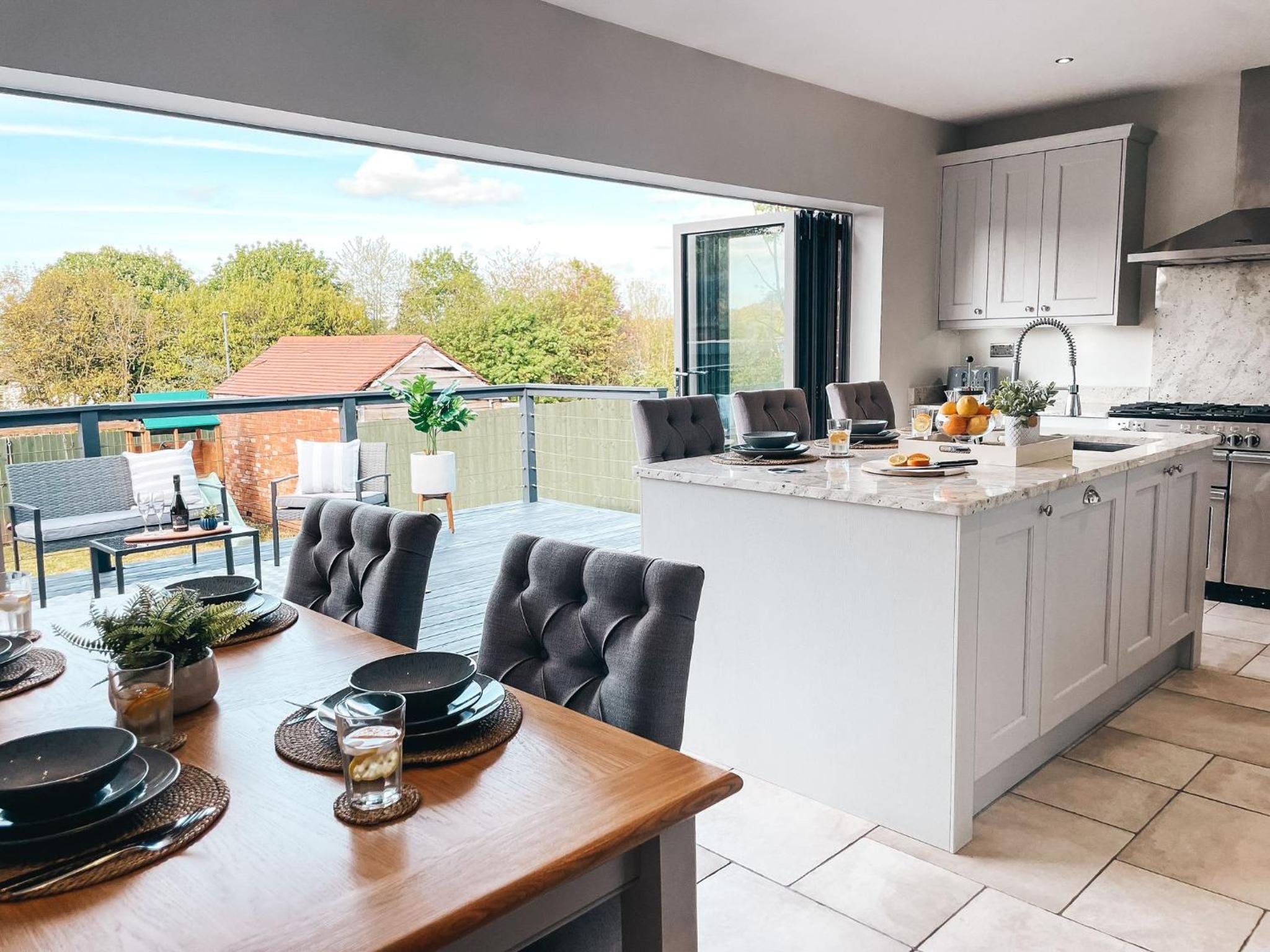 Beechwood Park by Solace Stays view 5
