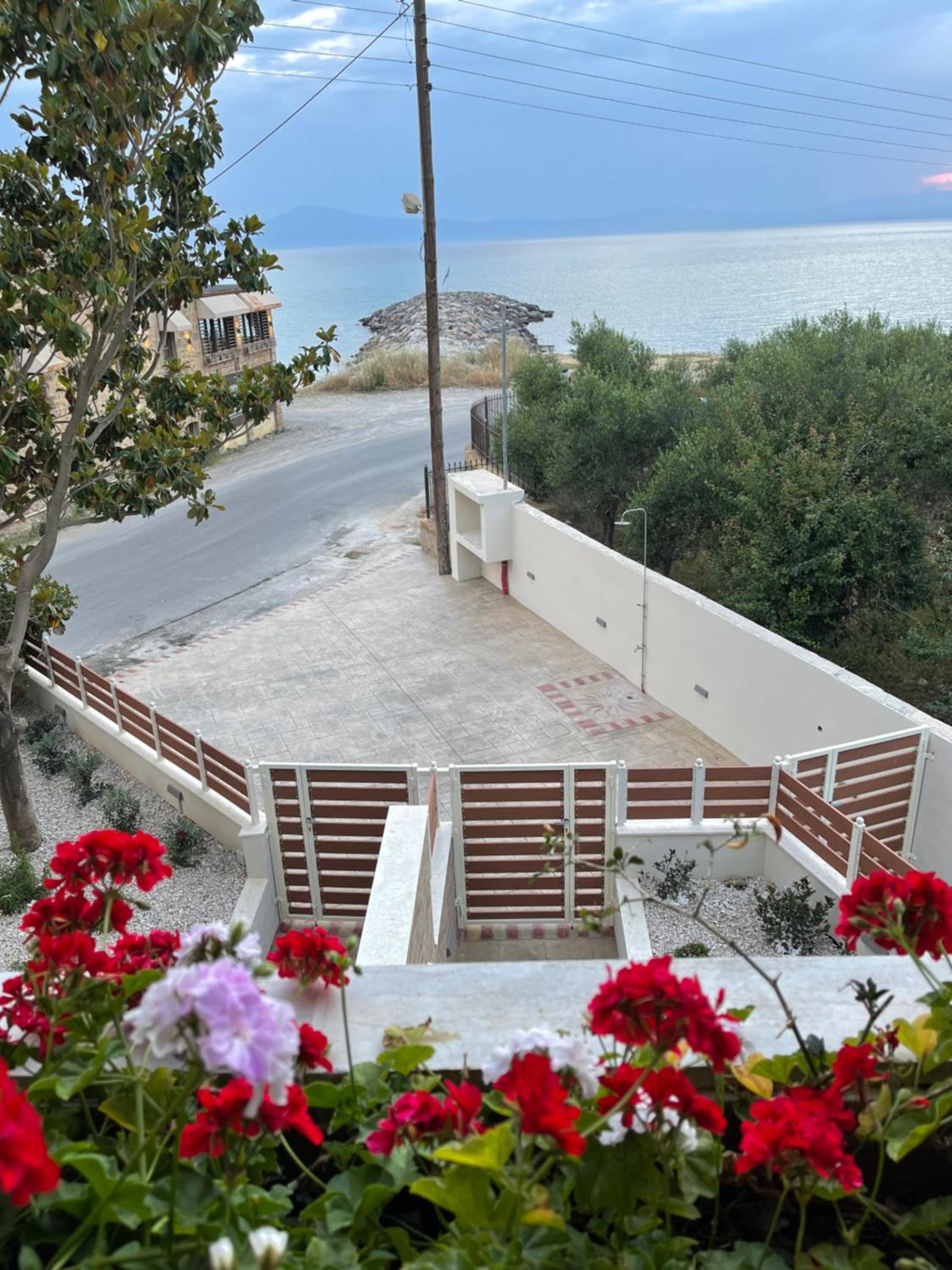 Seaside Archontiko