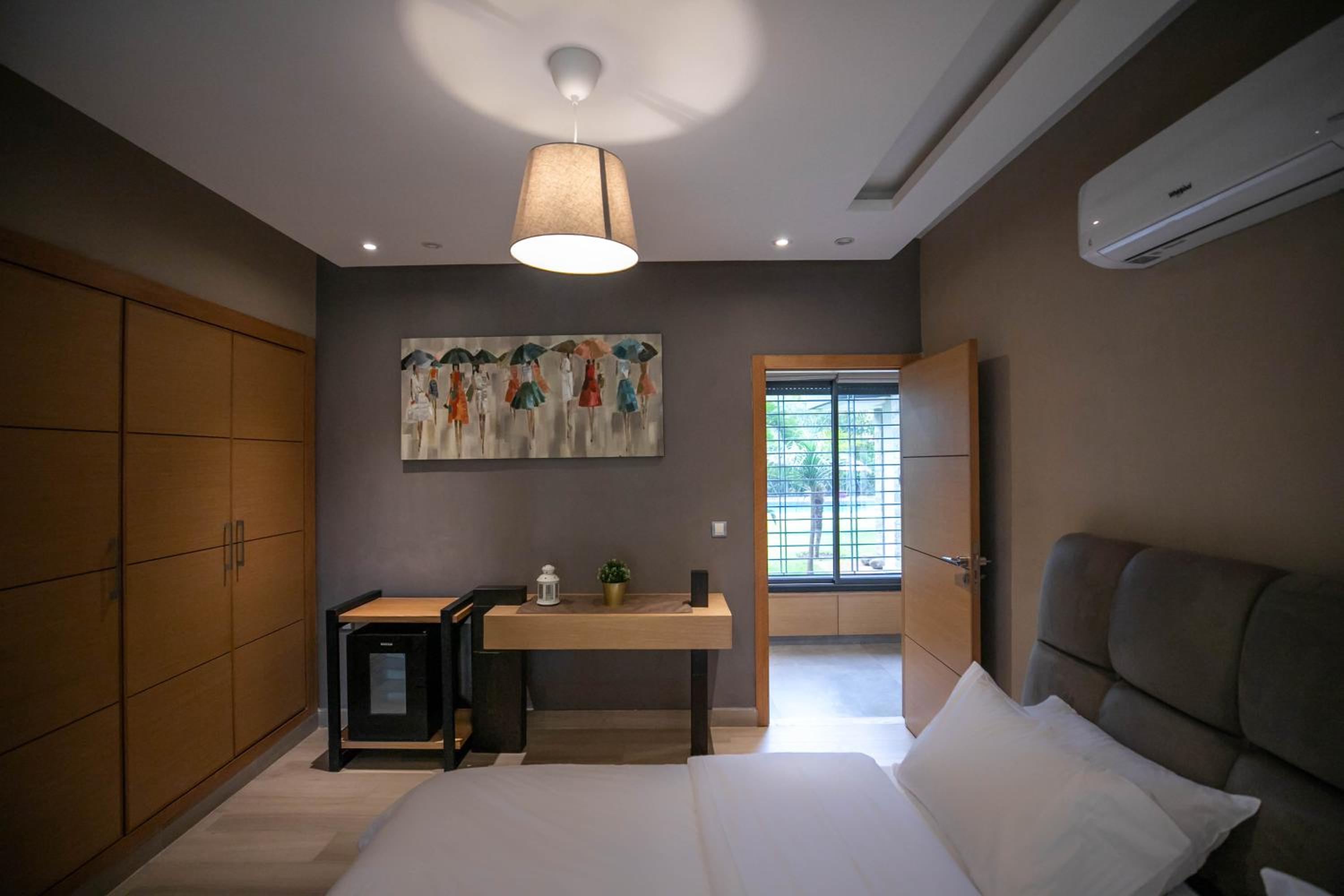 hotel room