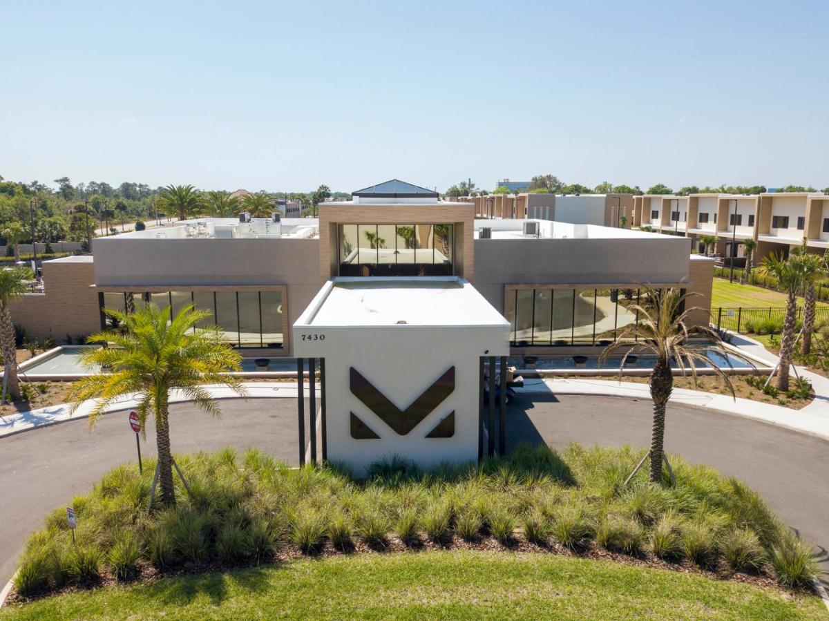 Modern and Luxury 4 suites close to Disney 7544