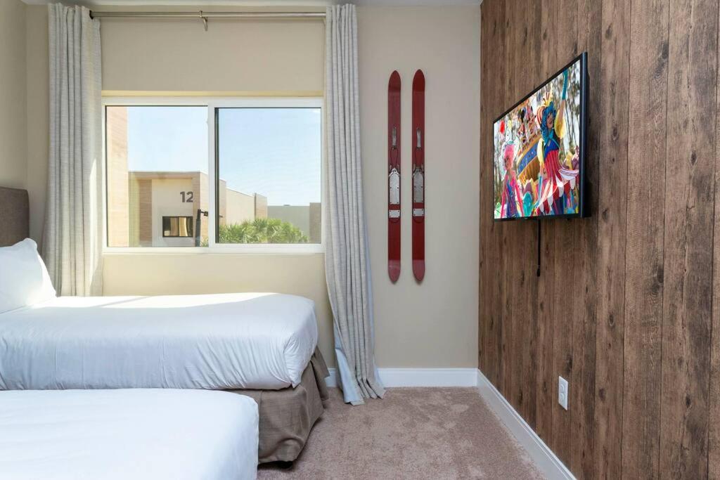 Modern and Luxury 4 suites close to Disney 7544