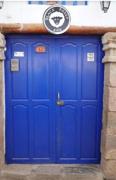 Pink Sheep Hostal view 4
