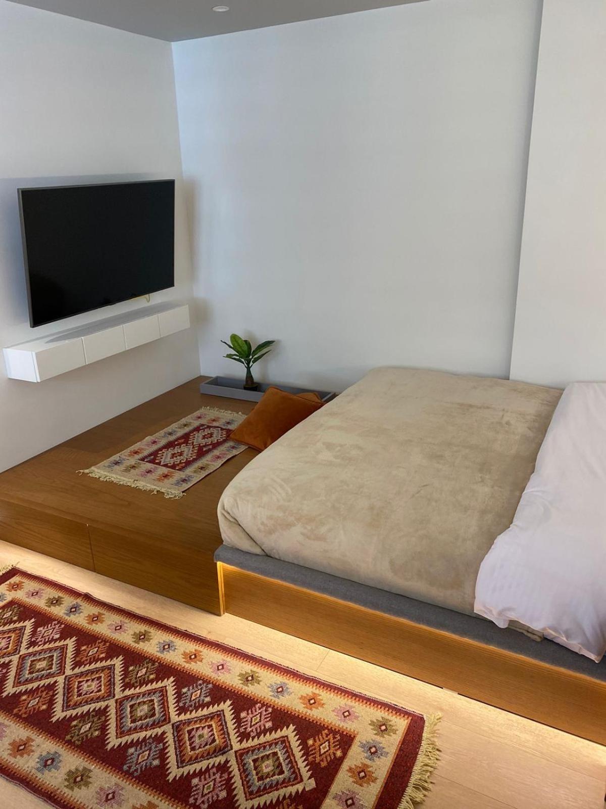Cloud9 Apartments Bllok Area