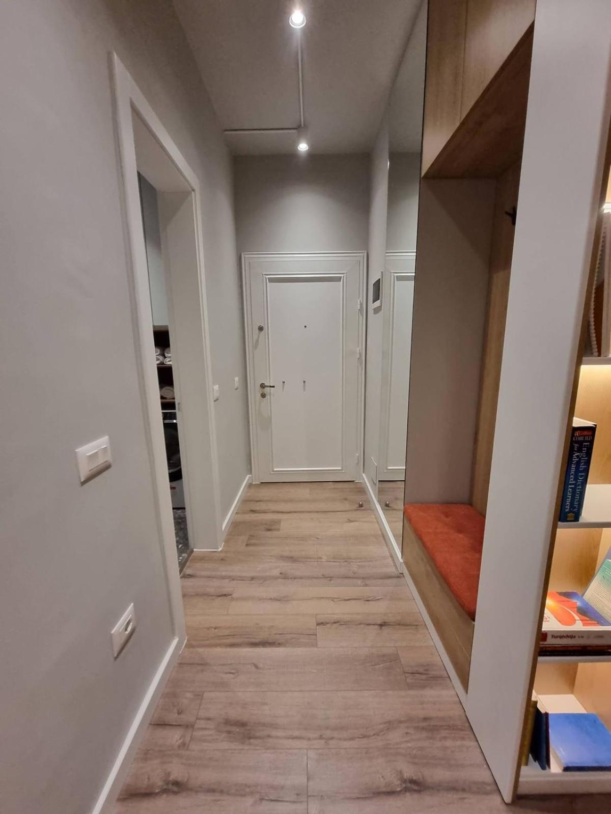 Cloud9 Apartments Bllok Area