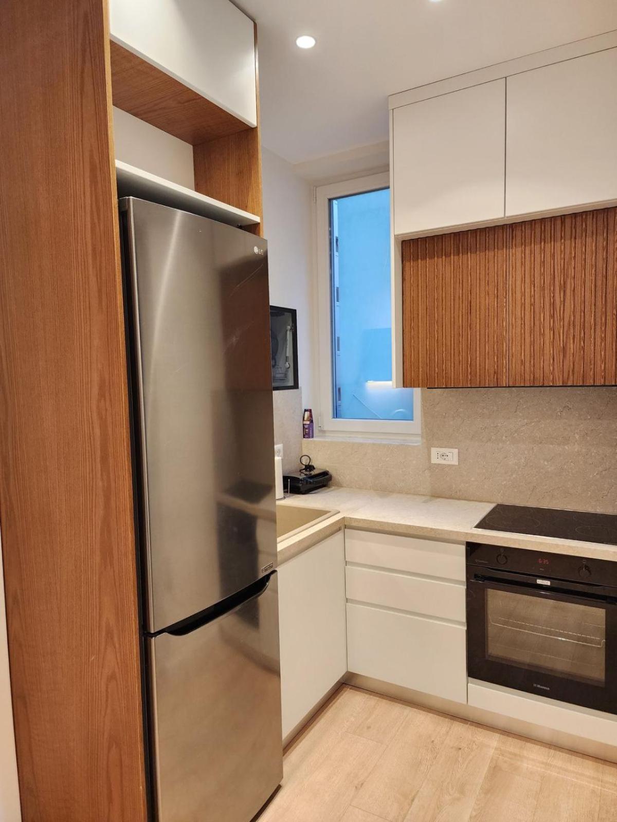 Cloud9 Apartments Bllok Area