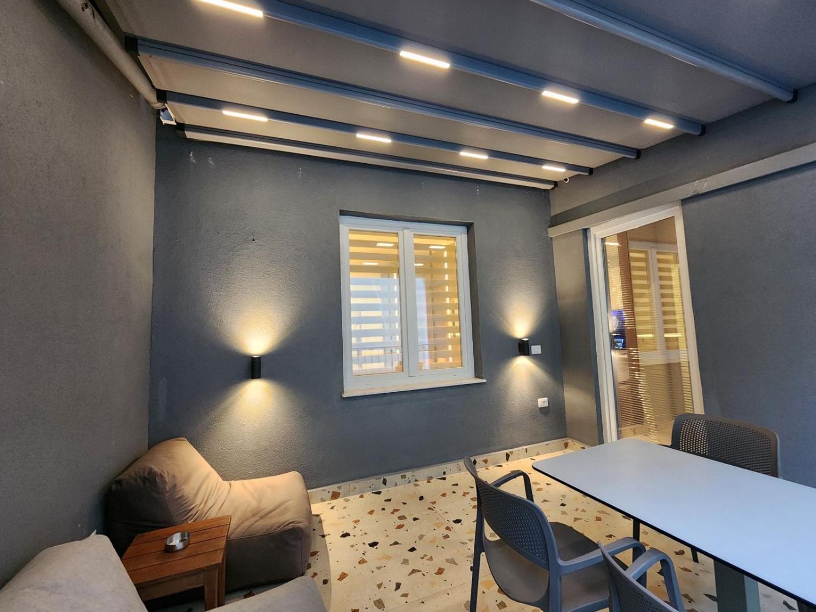 Cloud9 Apartments Bllok Area