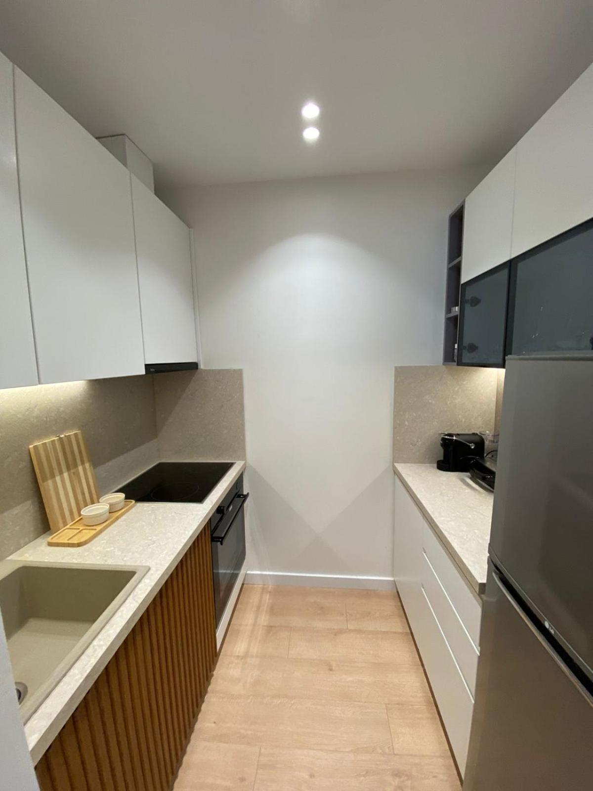 Cloud9 Apartments Bllok Area