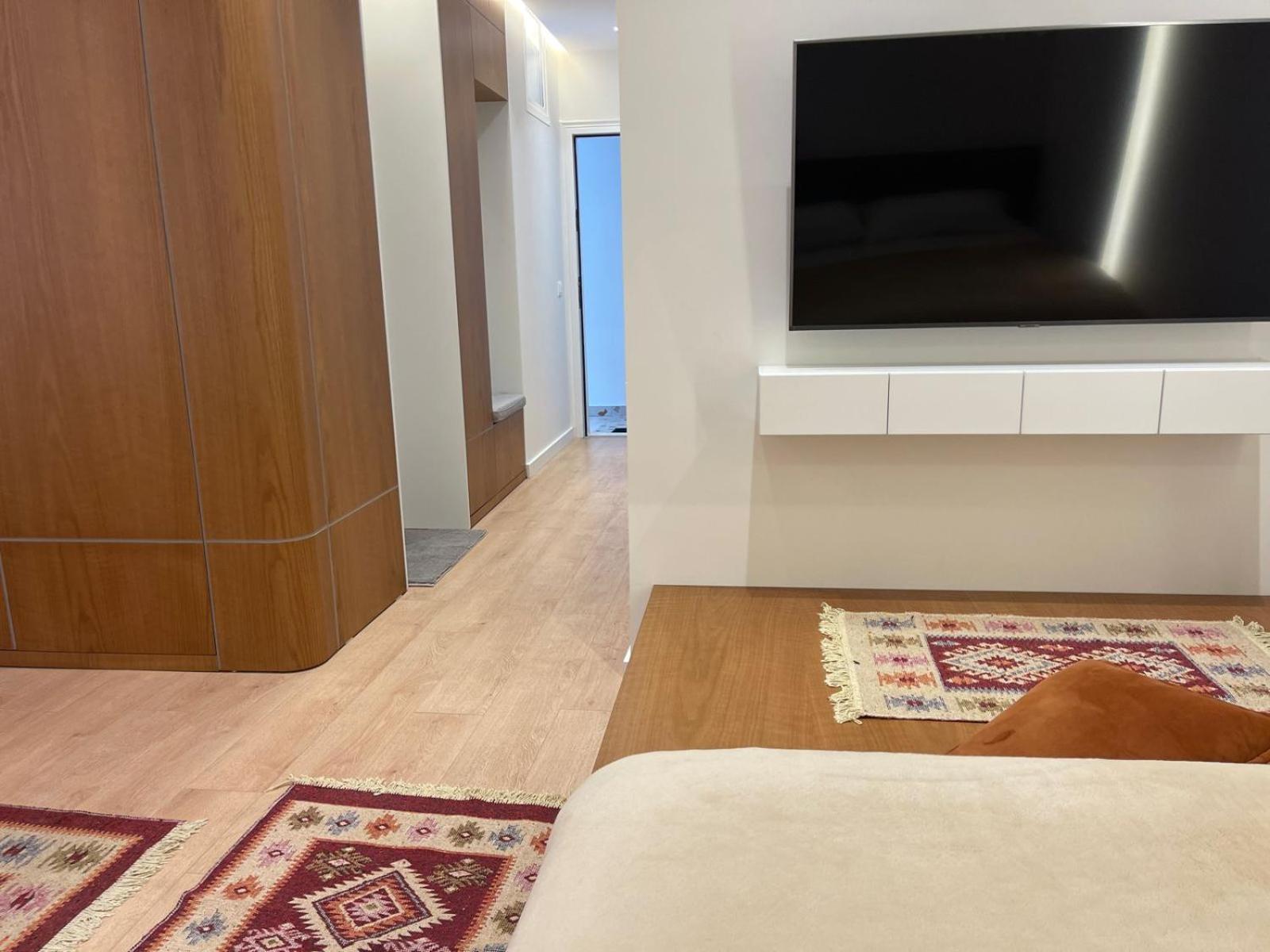 Cloud9 Apartments Bllok Area