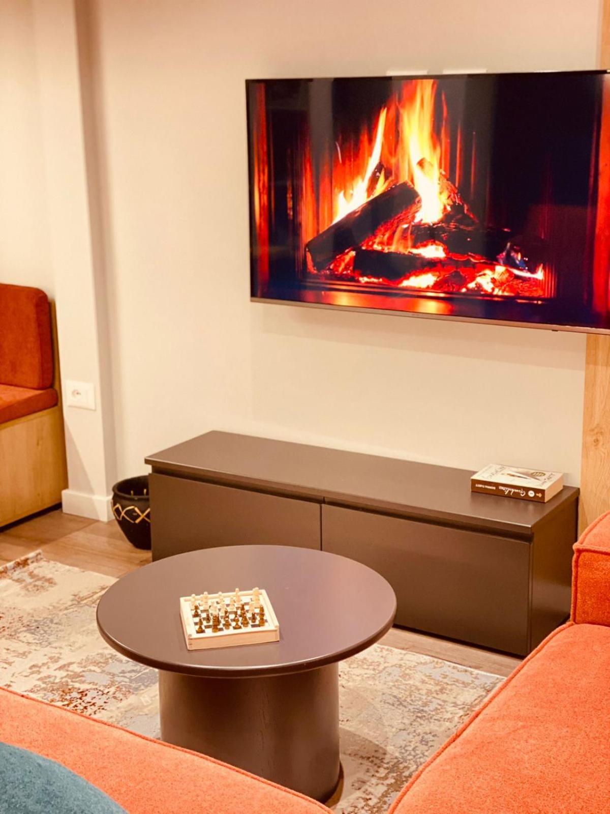 Cloud9 Apartments Bllok Area