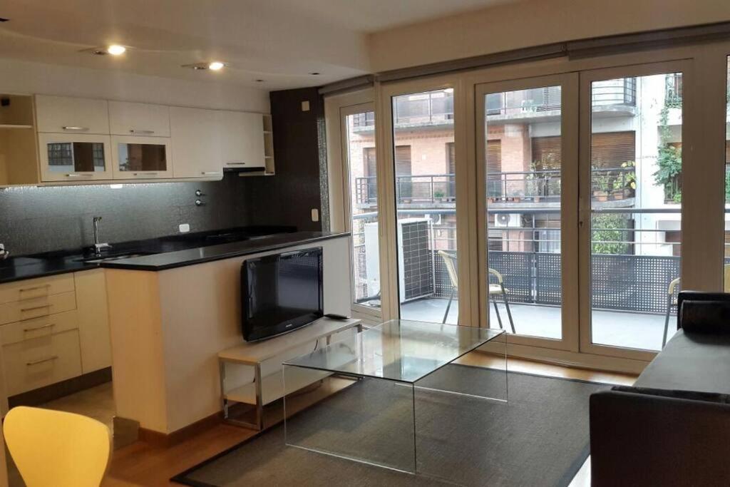 Spacious and Modern Apartment in Palermo
