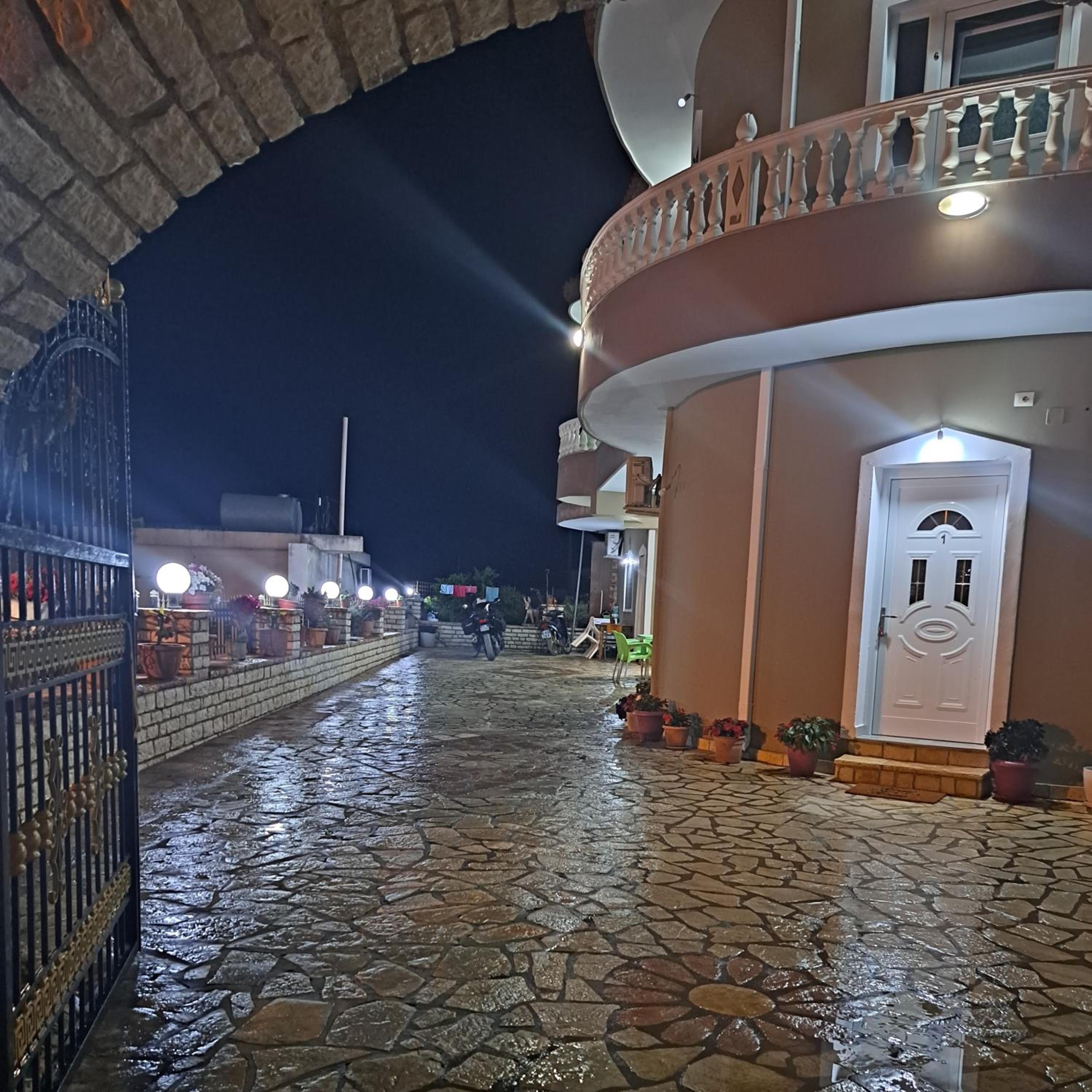 Vila Zeqo Muka 1