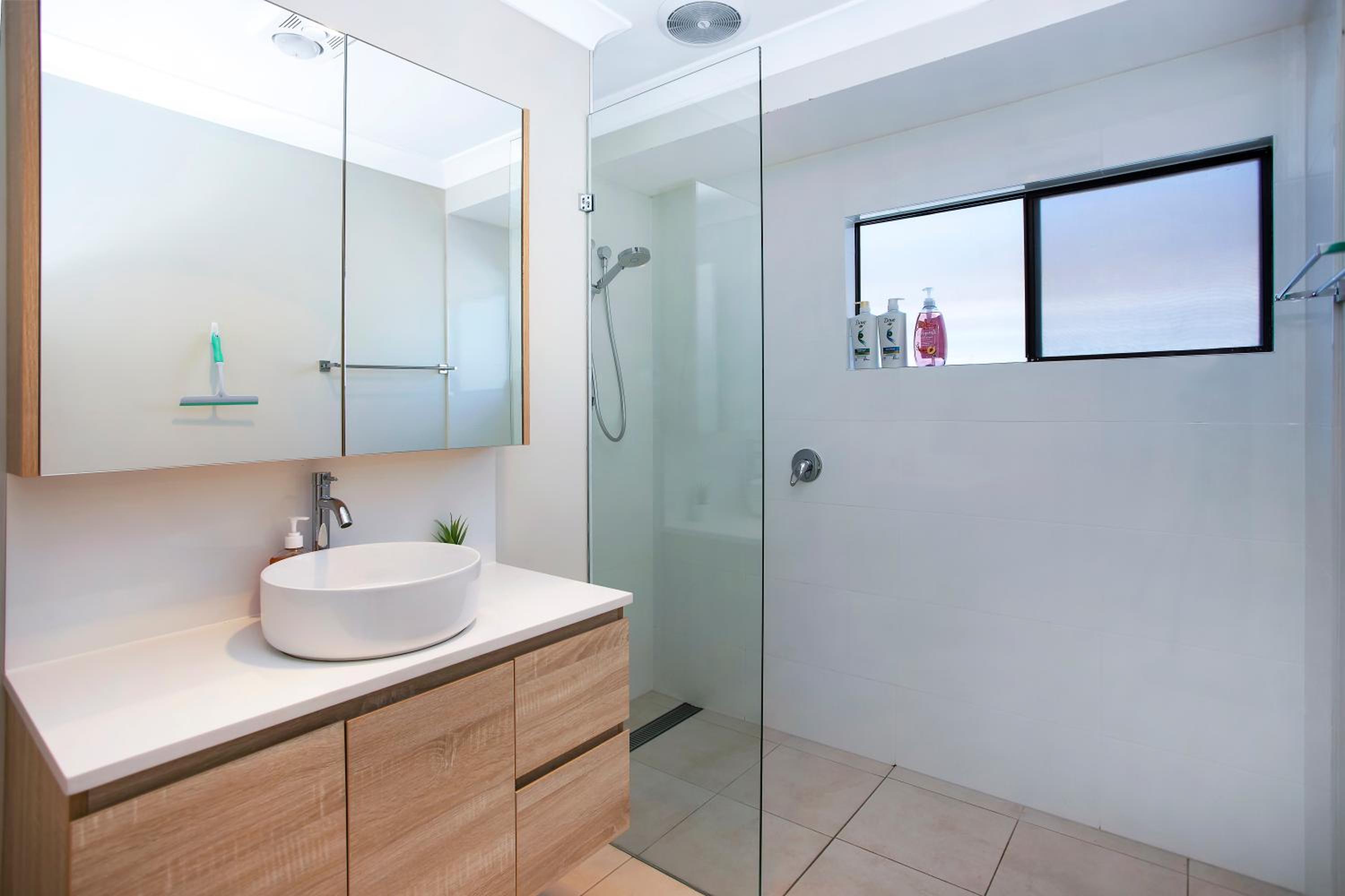 Serenity at Umina Beach Renovated Coastal Retreat