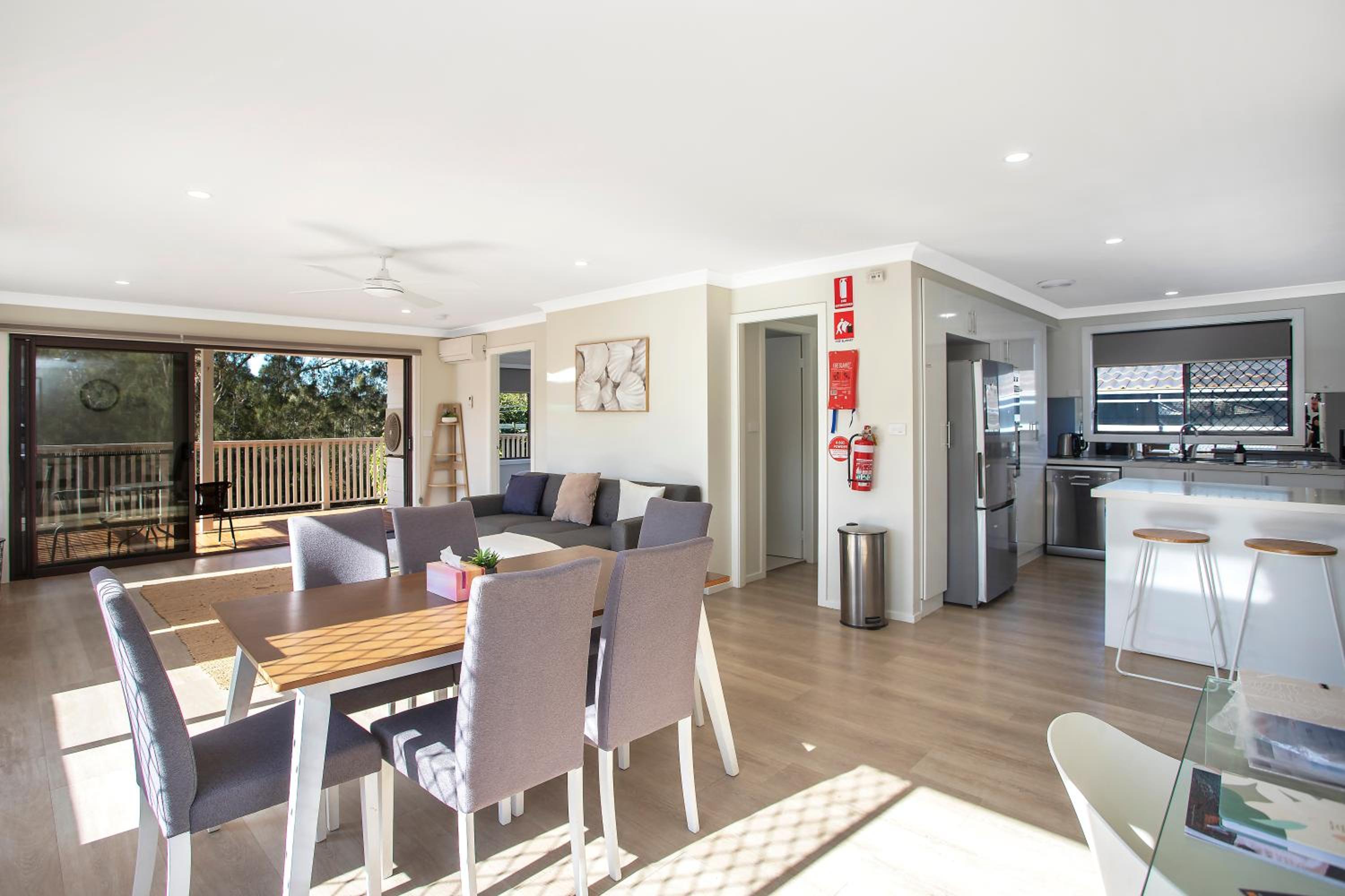 Serenity at Umina Beach Renovated Coastal Retreat