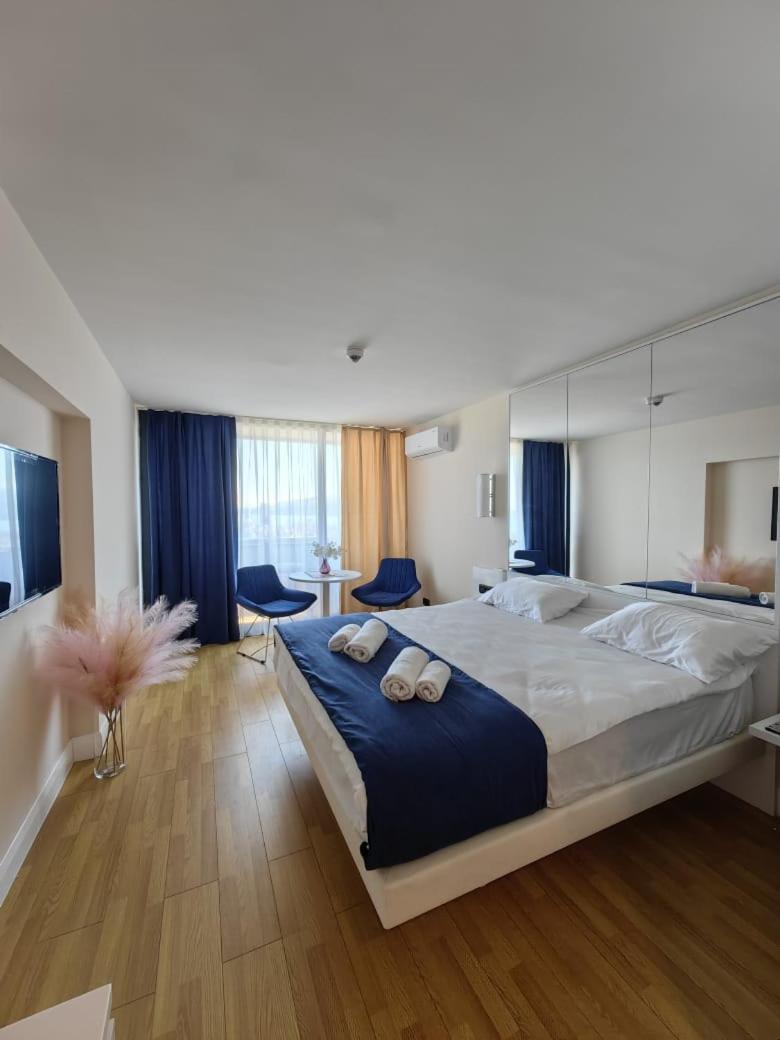ORBI CITY block D,sea view view 2