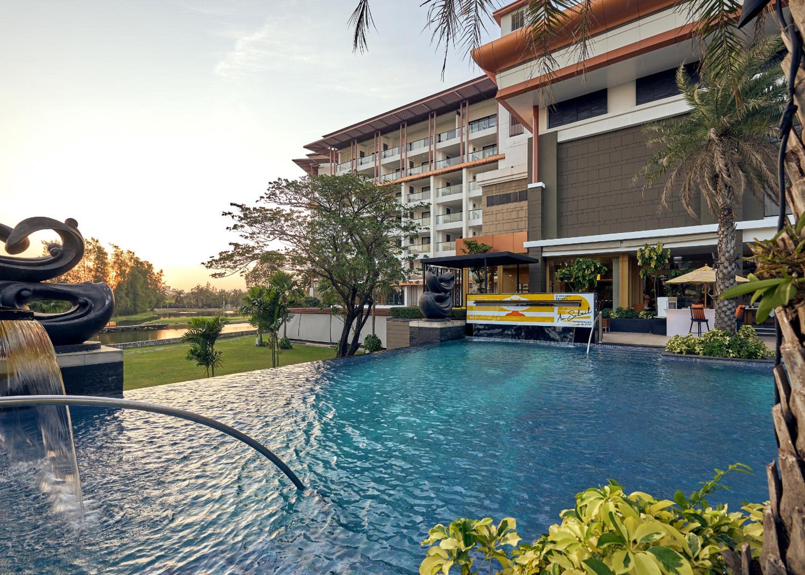 Hilton Bangkok Suvarnabhumi Golf Resort & Spa