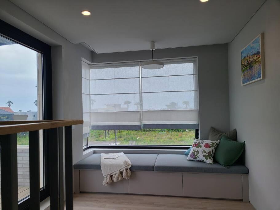 Dabin Monterrey Private Poolvilla Pension