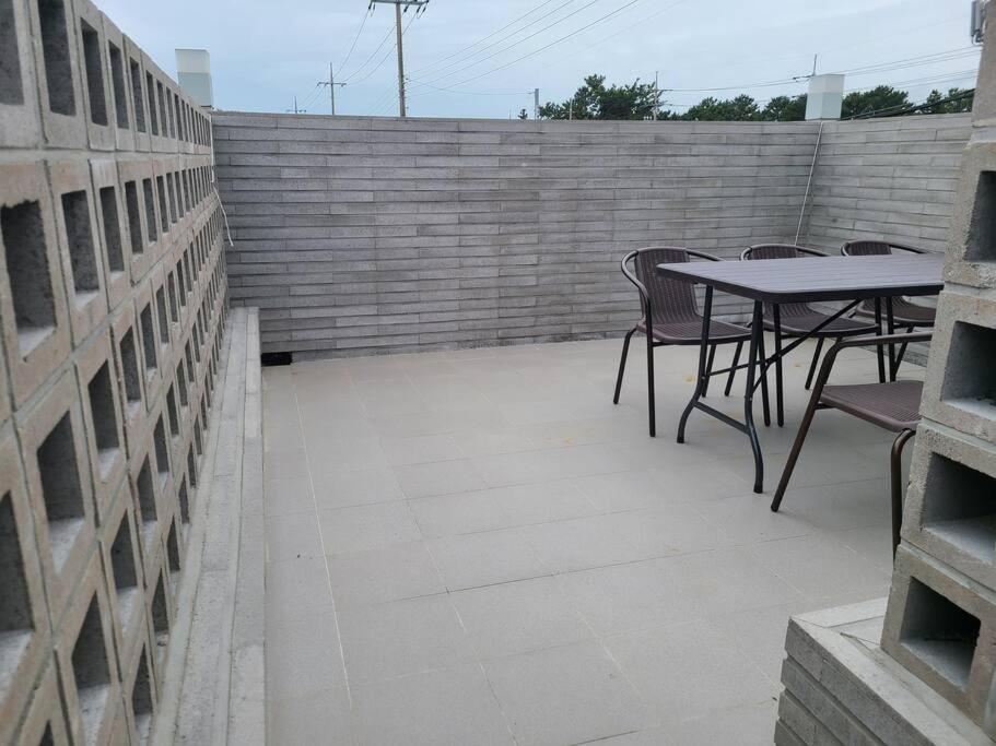 Dabin Monterrey Private Poolvilla Pension