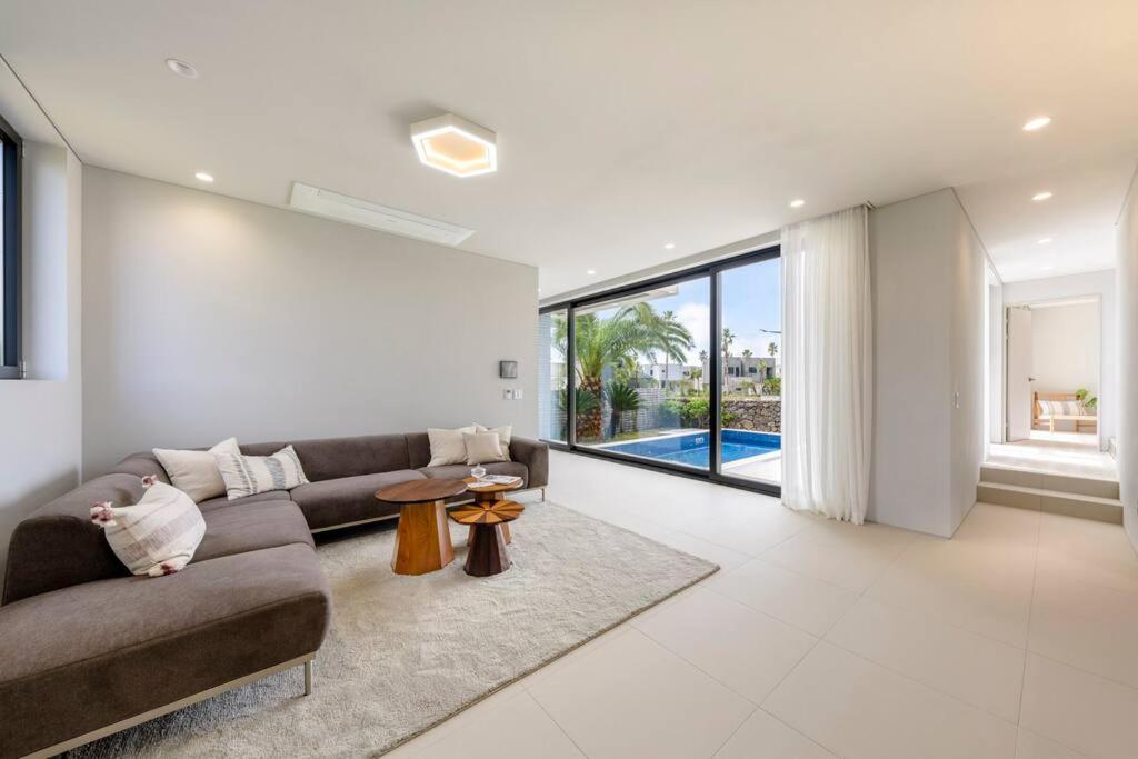 Dabin Monterrey Private Poolvilla Pension