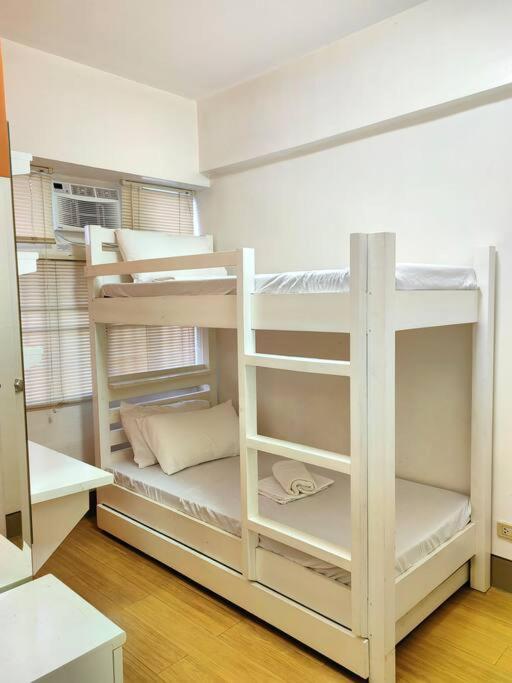 Modern Spacious 2BR Condo with Wifi at Aurora Gardens San Juan City near Rob Magnolia view 2