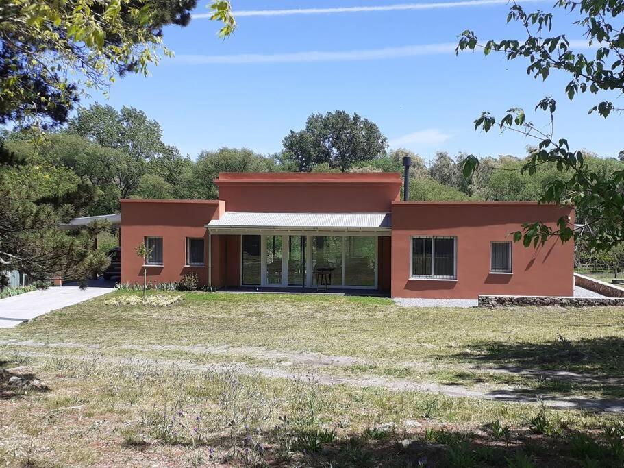 Casa de Campo con Bosque y Pileta