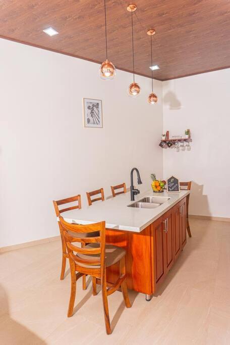 Villa Aurora with Jacuzzi in La Fortuna