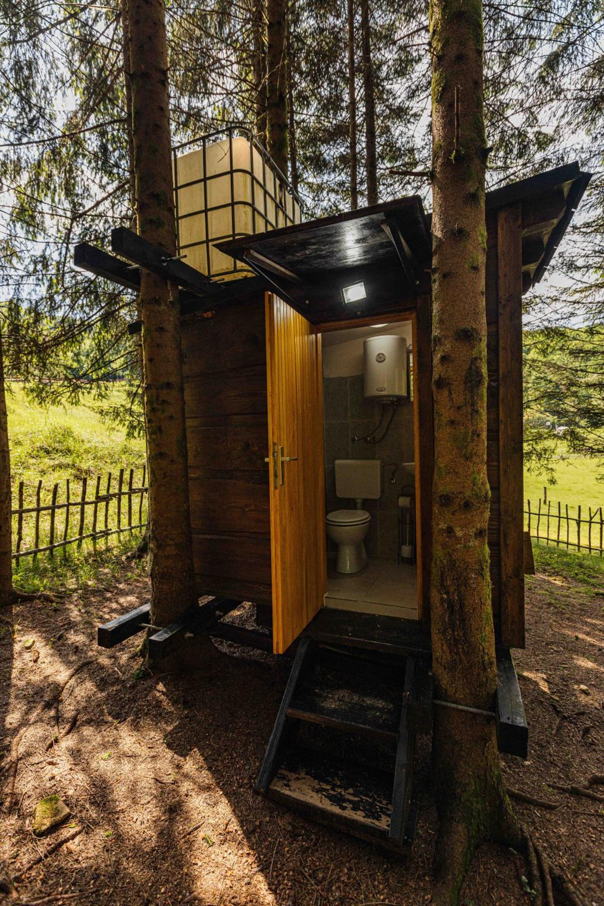 Treehouse KUPARI Nacionalni park Risnjak