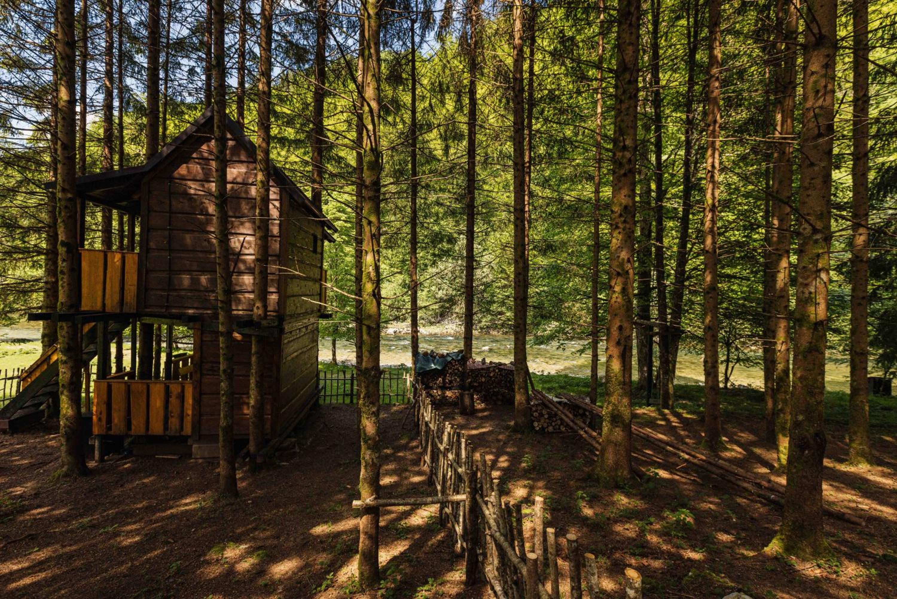 Treehouse KUPARI Nacionalni park Risnjak