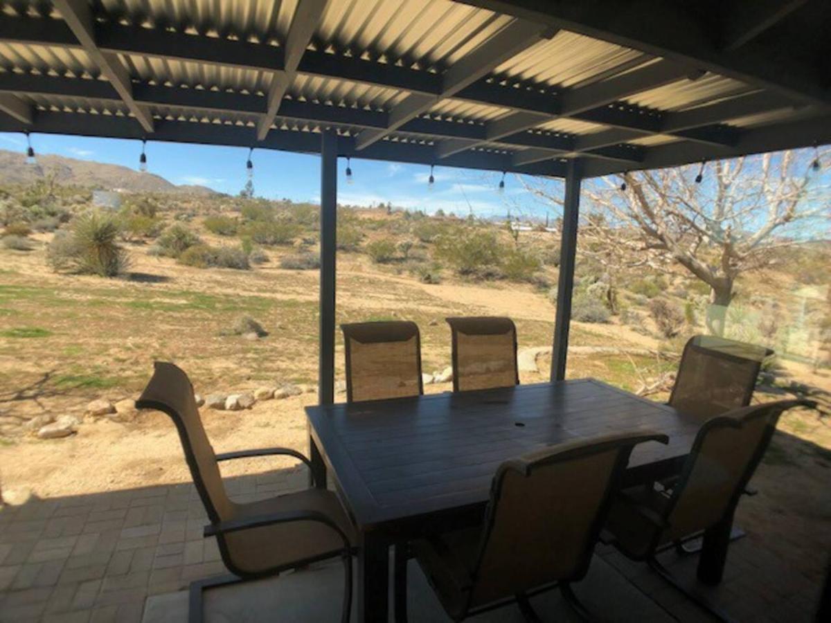 Elsa's desert retreat AV view 4
