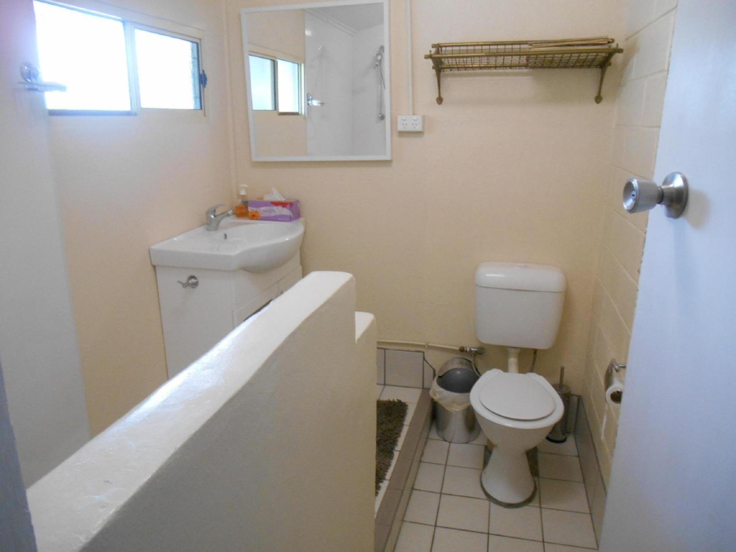 Blue Line Retreat - Unit 4