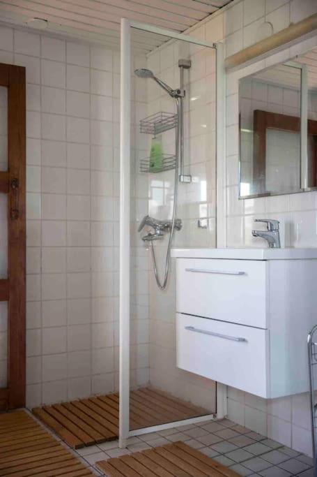 Seaside Cottage in Suomenlinna Island