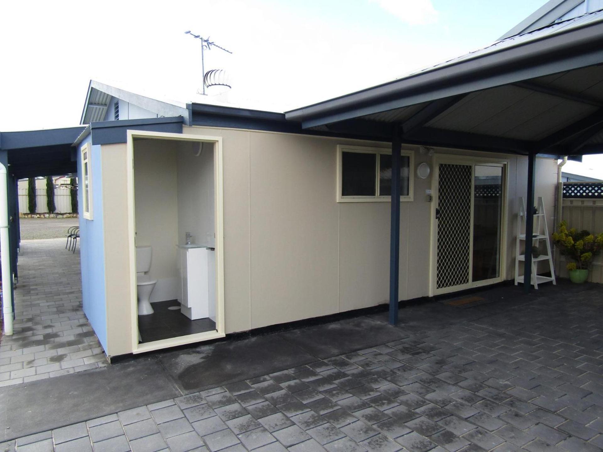 Blue Line Retreat - Unit 5
