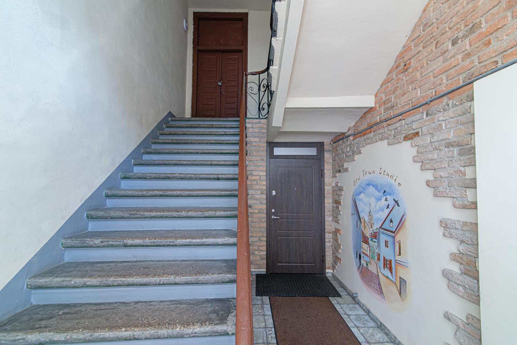 Luxury apartment in Pilies street view 5