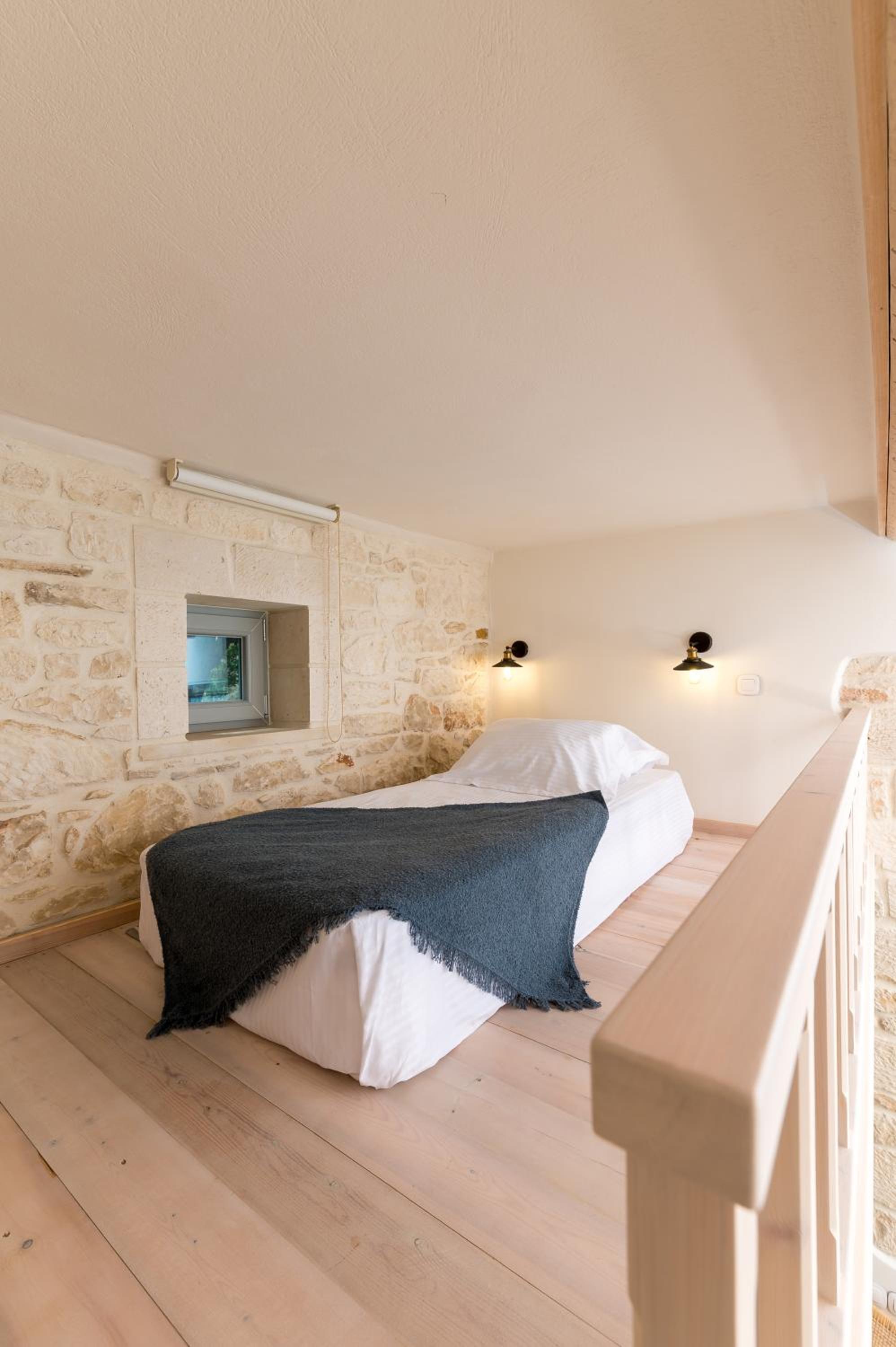 Amvikas suites-Sitia, by Comfortbnb