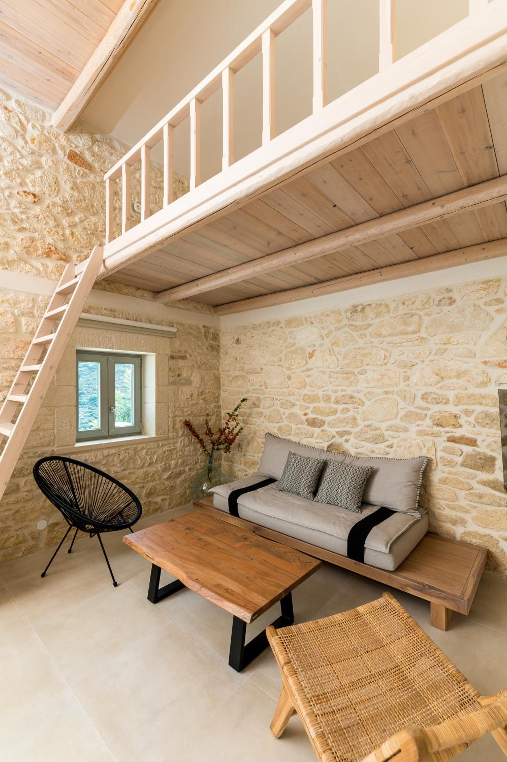 Amvikas suites-Sitia, by Comfortbnb