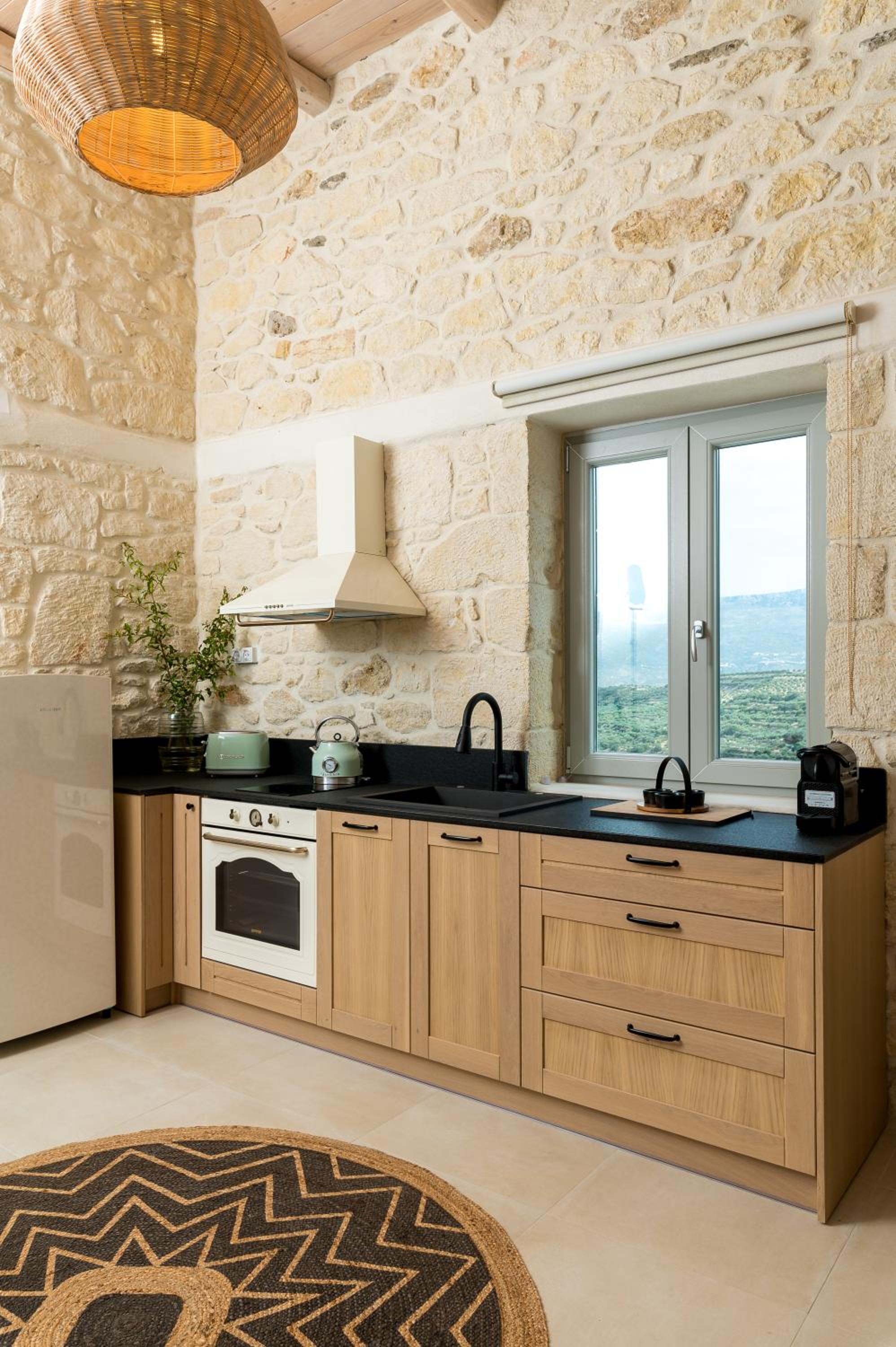 Amvikas suites-Sitia, by Comfortbnb